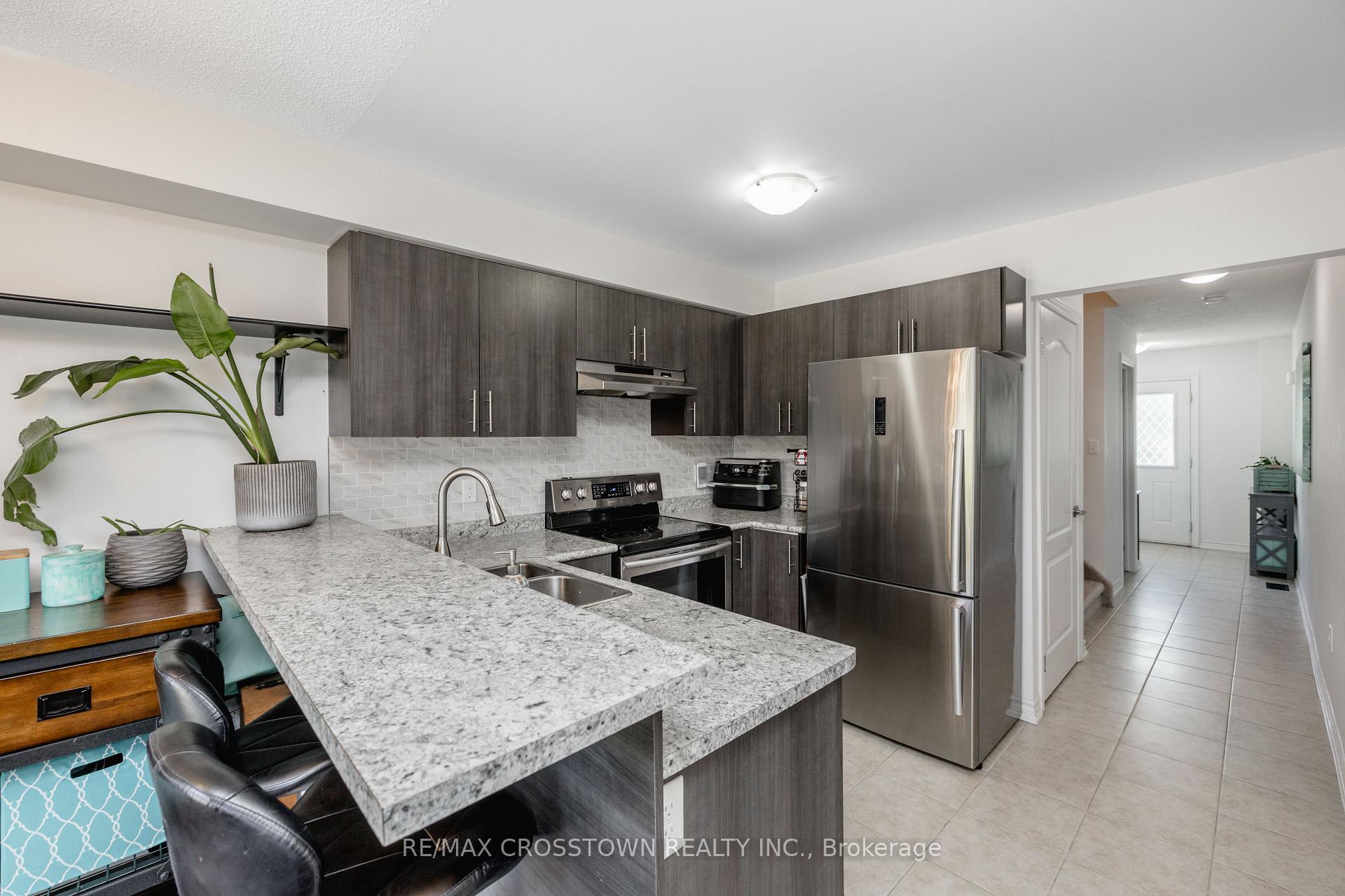 Photo 16 of Unit 2, 43 Madelaine Drive, Barrie, Painswick South — HOMEH