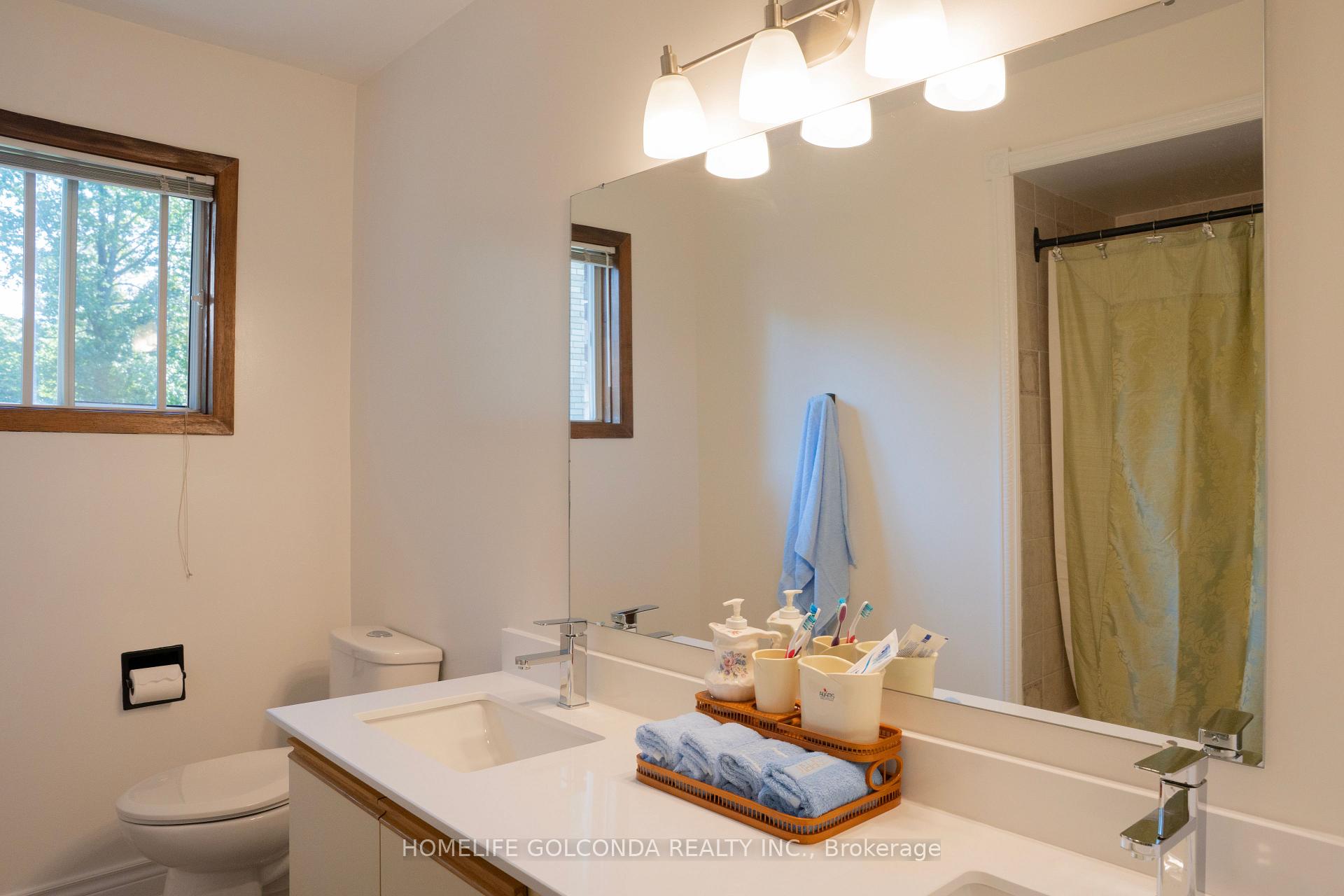 Photo 9 of 46 Donaldson Road, East Gwillimbury, Holland Landing — HOMEH