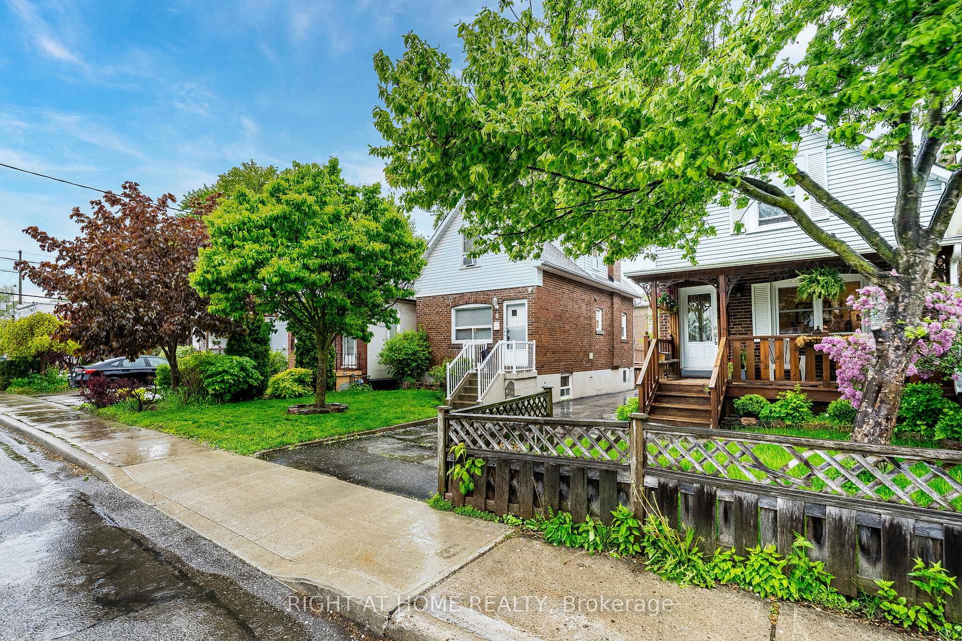 Photo of 8 Savoy Avenue