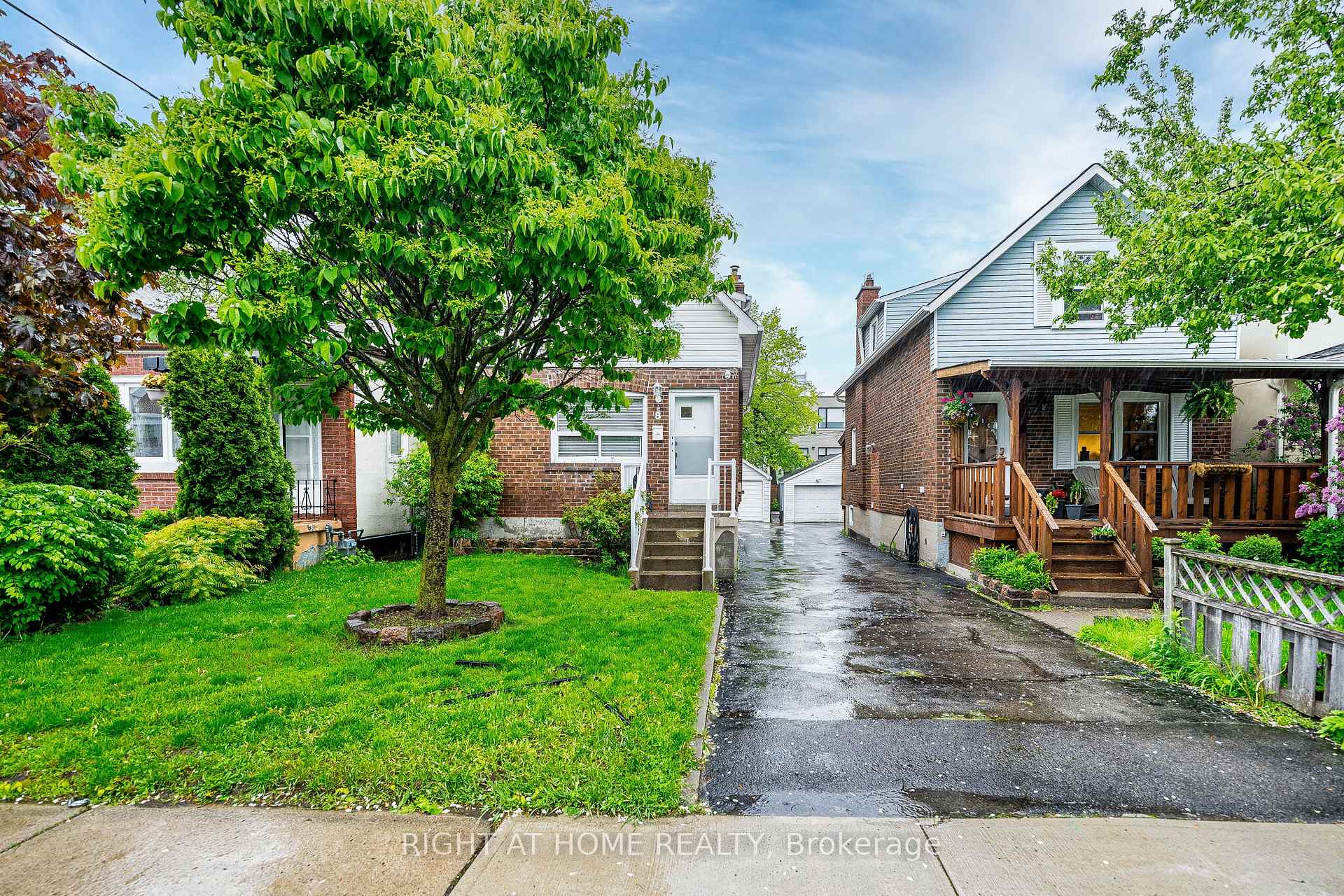 Photo 2 of 8 Savoy Avenue, Toronto, Woodbine-Lumsden — HOMEH