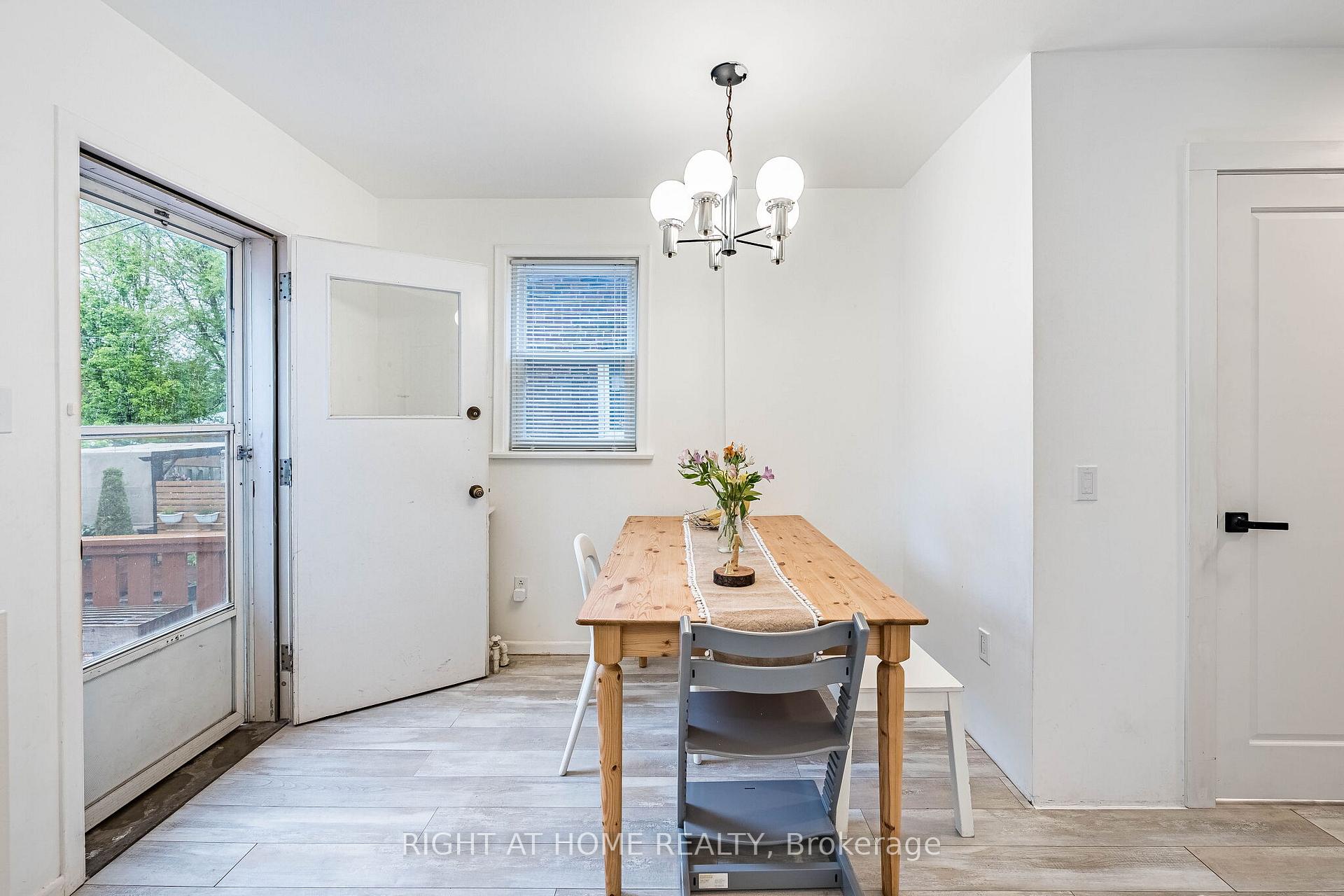 Photo 17 of 8 Savoy Avenue, Toronto, Woodbine-Lumsden — HOMEH