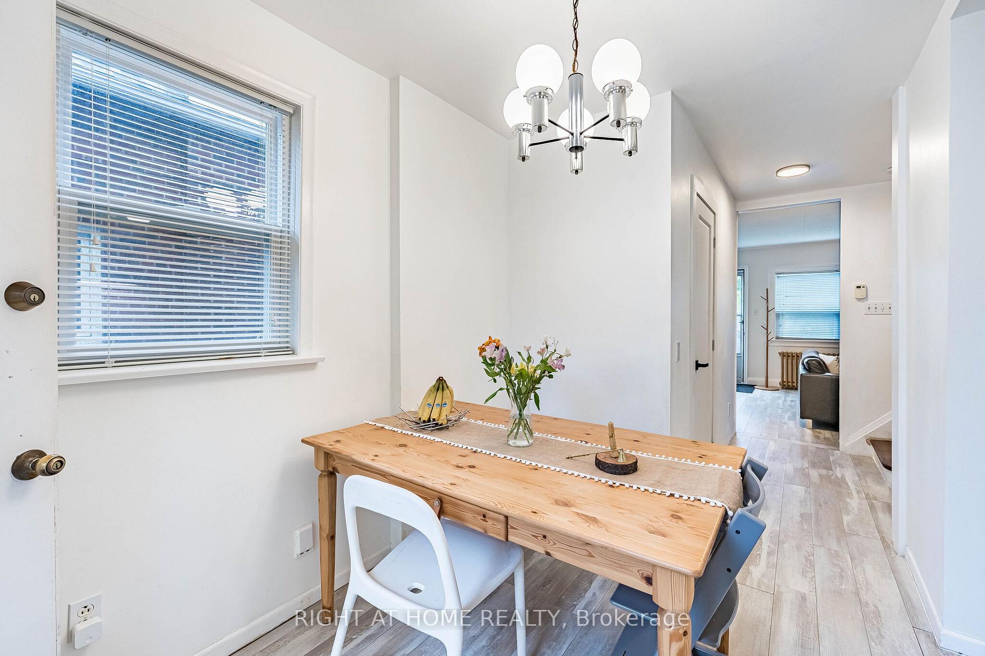 Photo 18 of 8 Savoy Avenue, Toronto, Woodbine-Lumsden — HOMEH