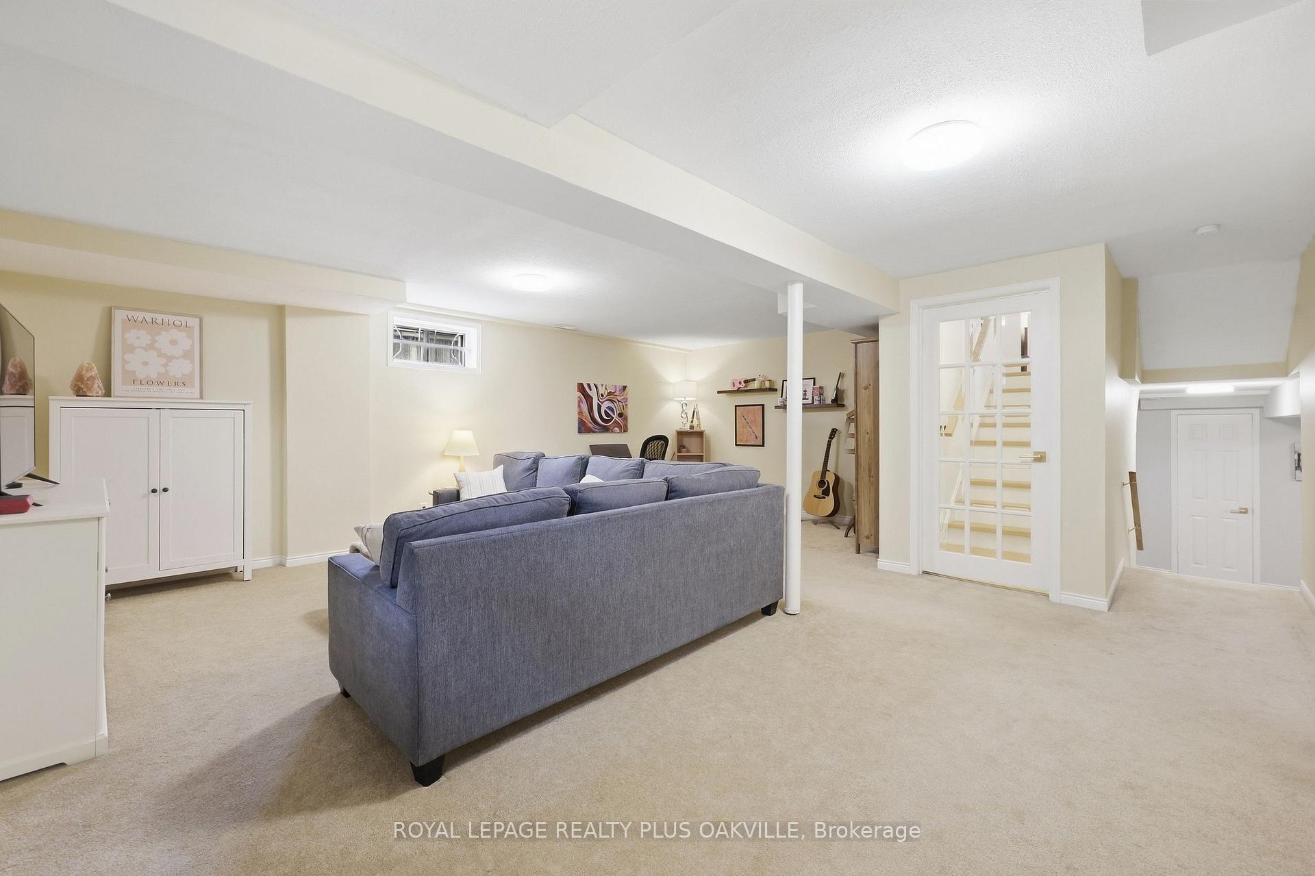 Photo 35 of 58 McLeod Drive, Aurora, Aurora Heights — HOMEH