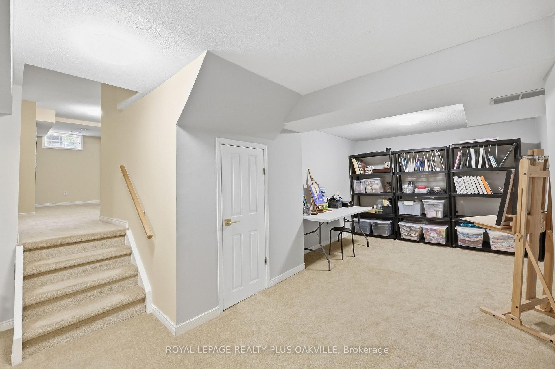 Photo 39 of 58 McLeod Drive, Aurora, Aurora Heights — HOMEH