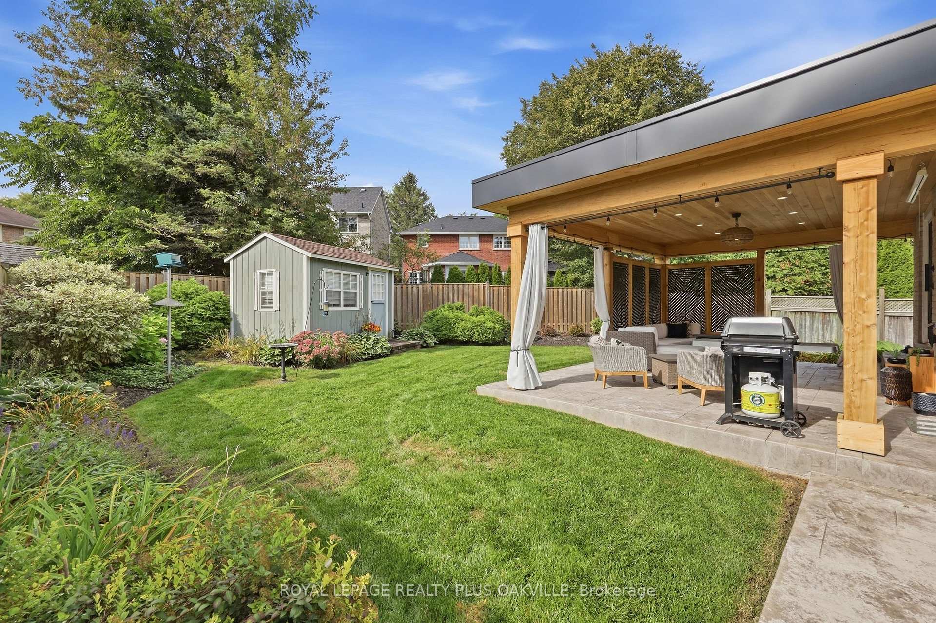 Photo 44 of 58 McLeod Drive, Aurora, Aurora Heights — HOMEH