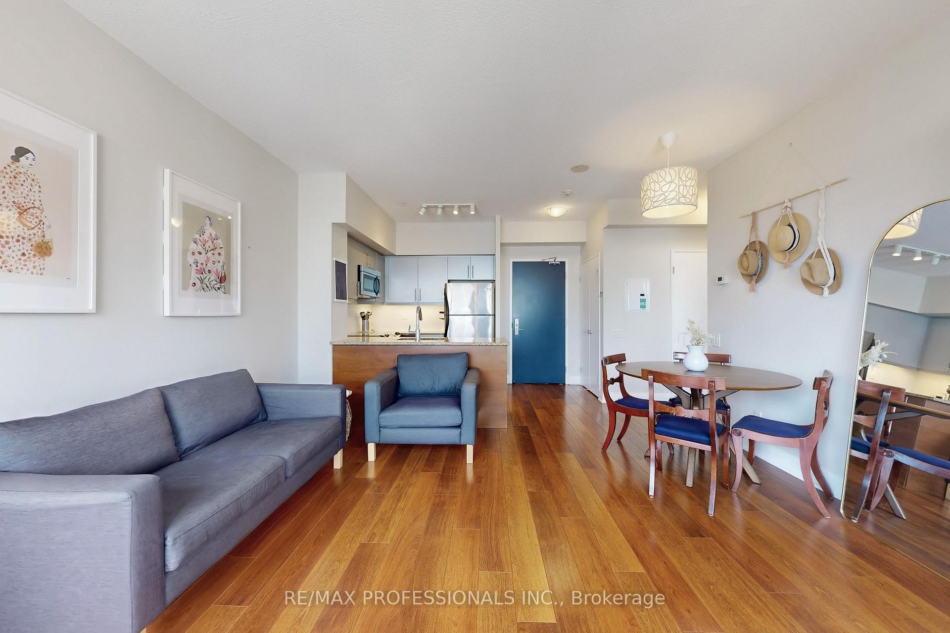 Photo 5 of Unit 1301, 83 Redpath Avenue, Toronto, Mount Pleasant West — HOMEH
