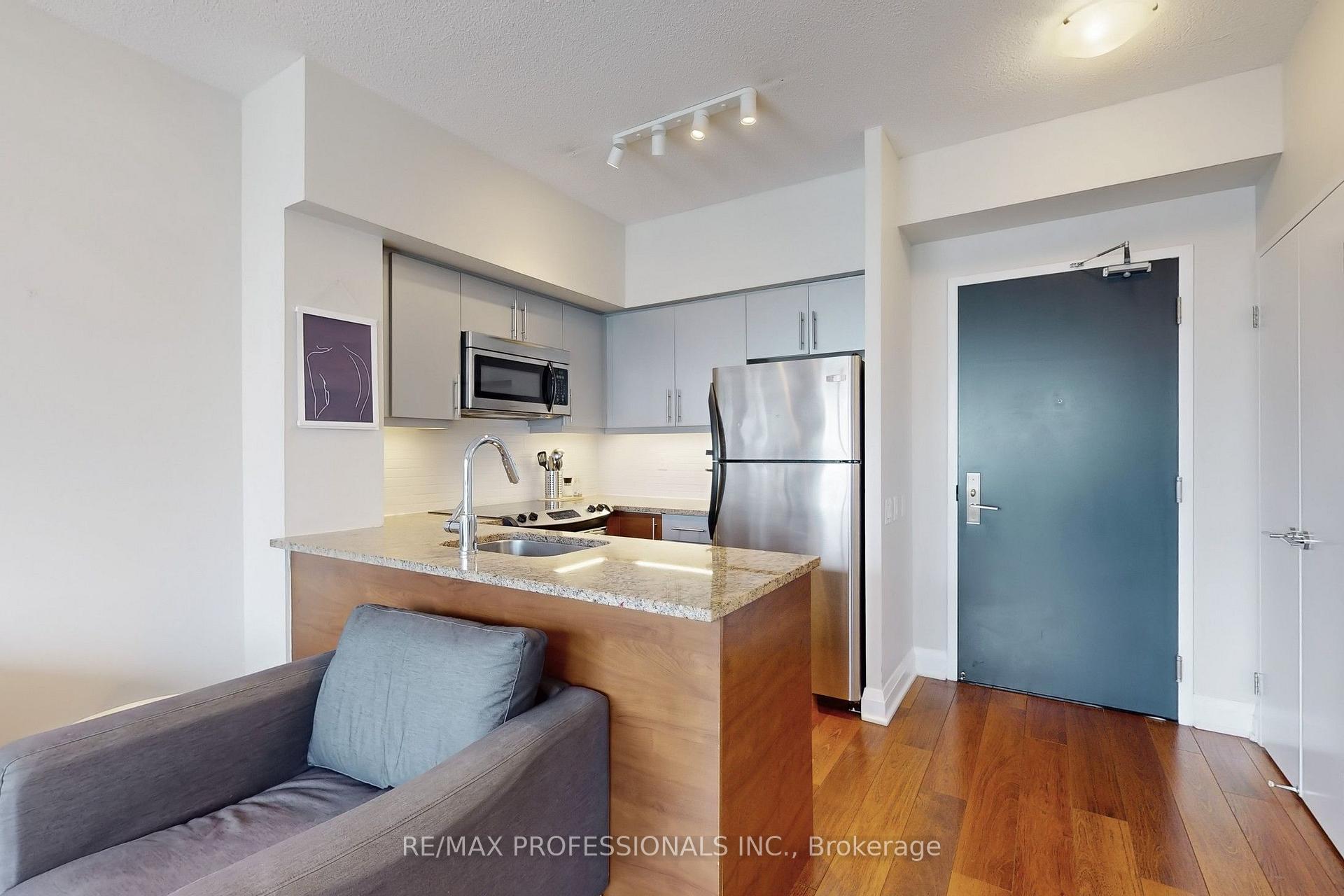 Photo 7 of Unit 1301, 83 Redpath Avenue, Toronto, Mount Pleasant West — HOMEH