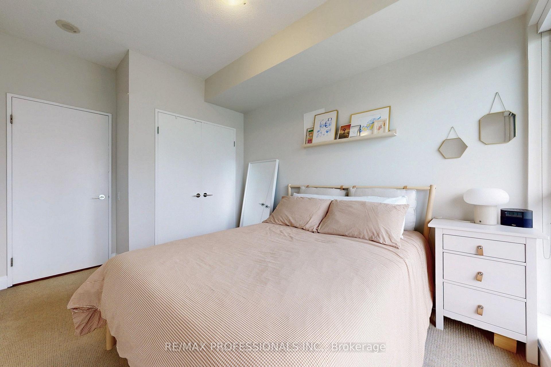 Photo 13 of Unit 1301, 83 Redpath Avenue, Toronto, Mount Pleasant West — HOMEH