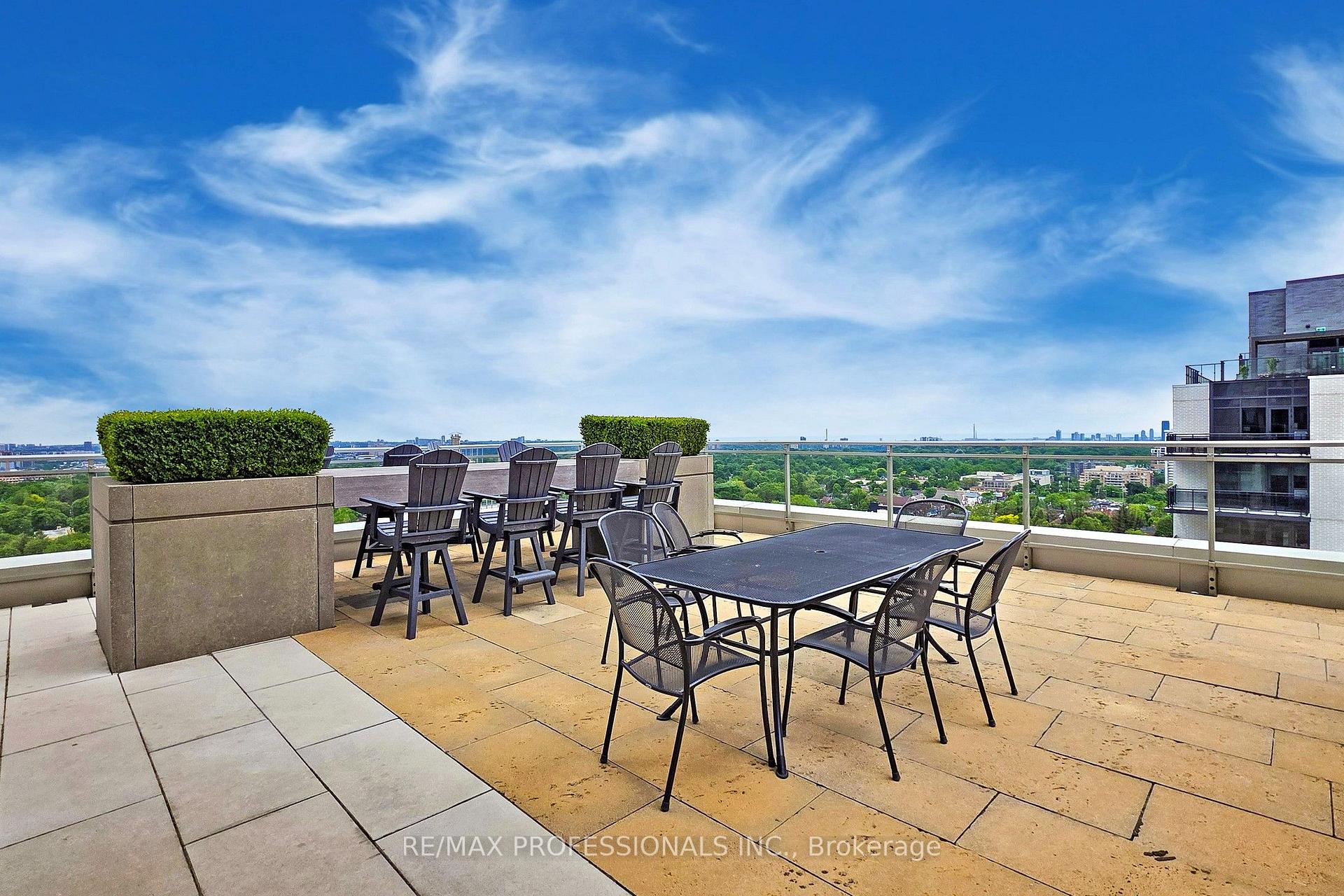 Photo 33 of Unit 1301, 83 Redpath Avenue, Toronto, Mount Pleasant West — HOMEH