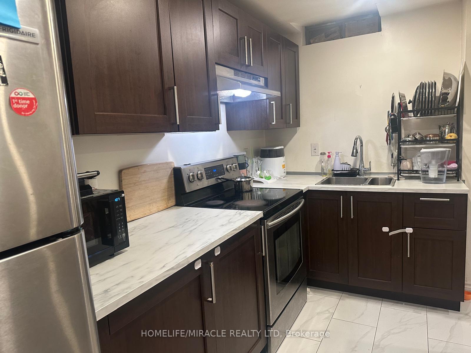 Photo 1 of Unit Bsmt, 54 Oranmore Crescent, Brampton, Credit Valley — HOMEH