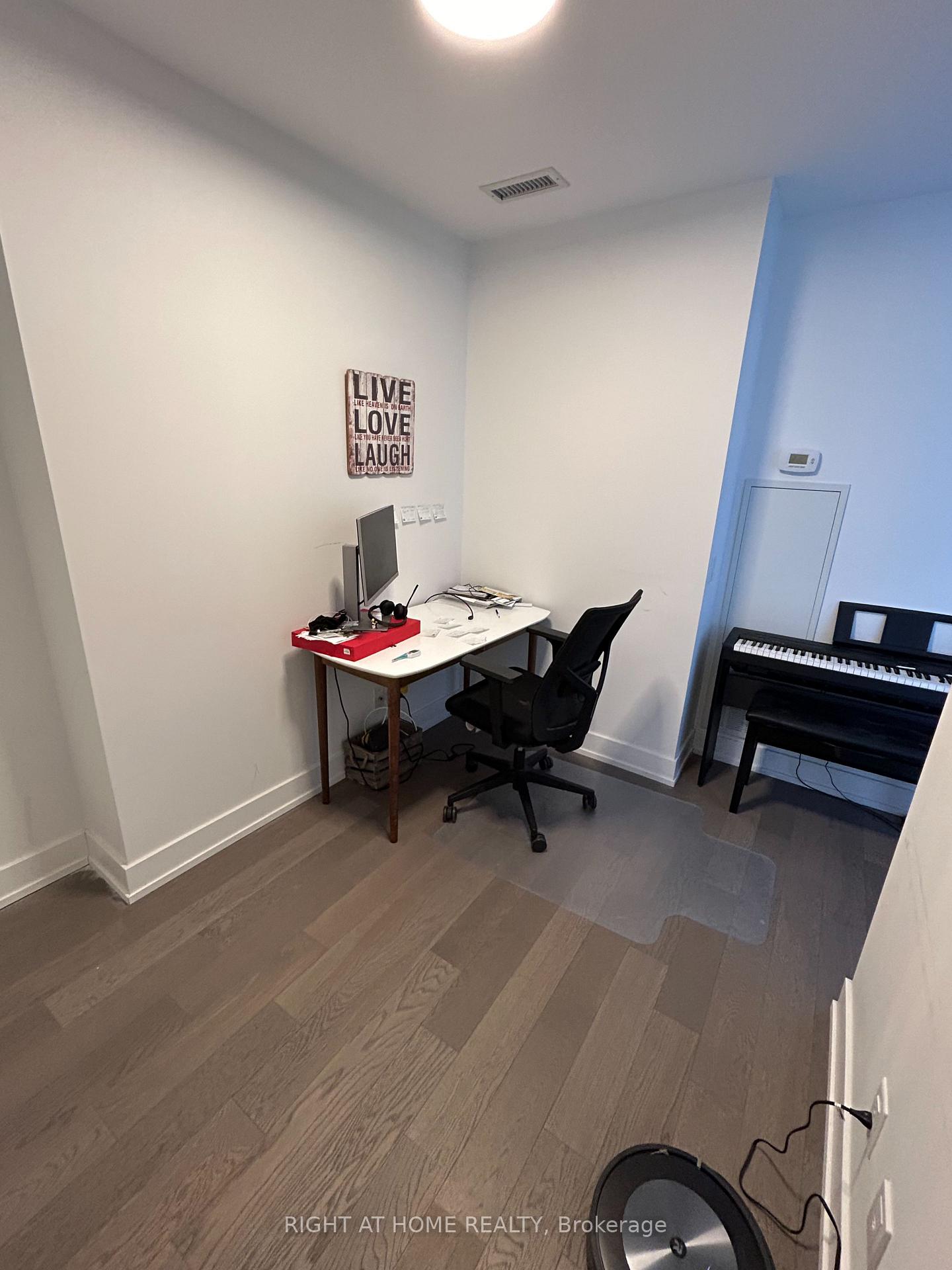Photo 12 of Unit 6, 7 Grenville Street, Toronto, Bay Street Corridor — HOMEH