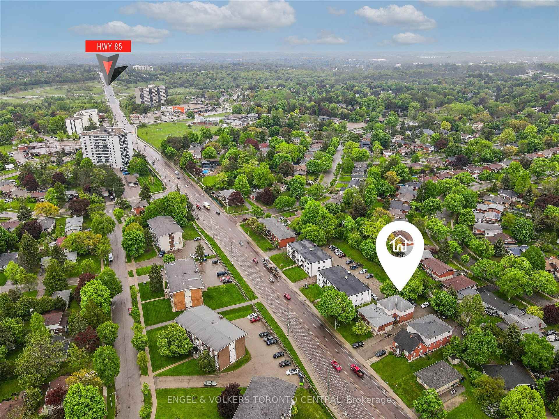 Photo 2 of 155 University Avenue E, Waterloo, Beechwood/University — HOMEH