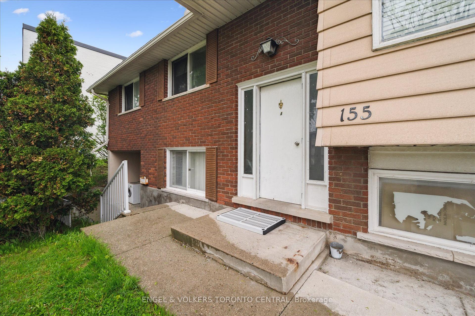 Photo 6 of 155 University Avenue E, Waterloo, Beechwood/University — HOMEH