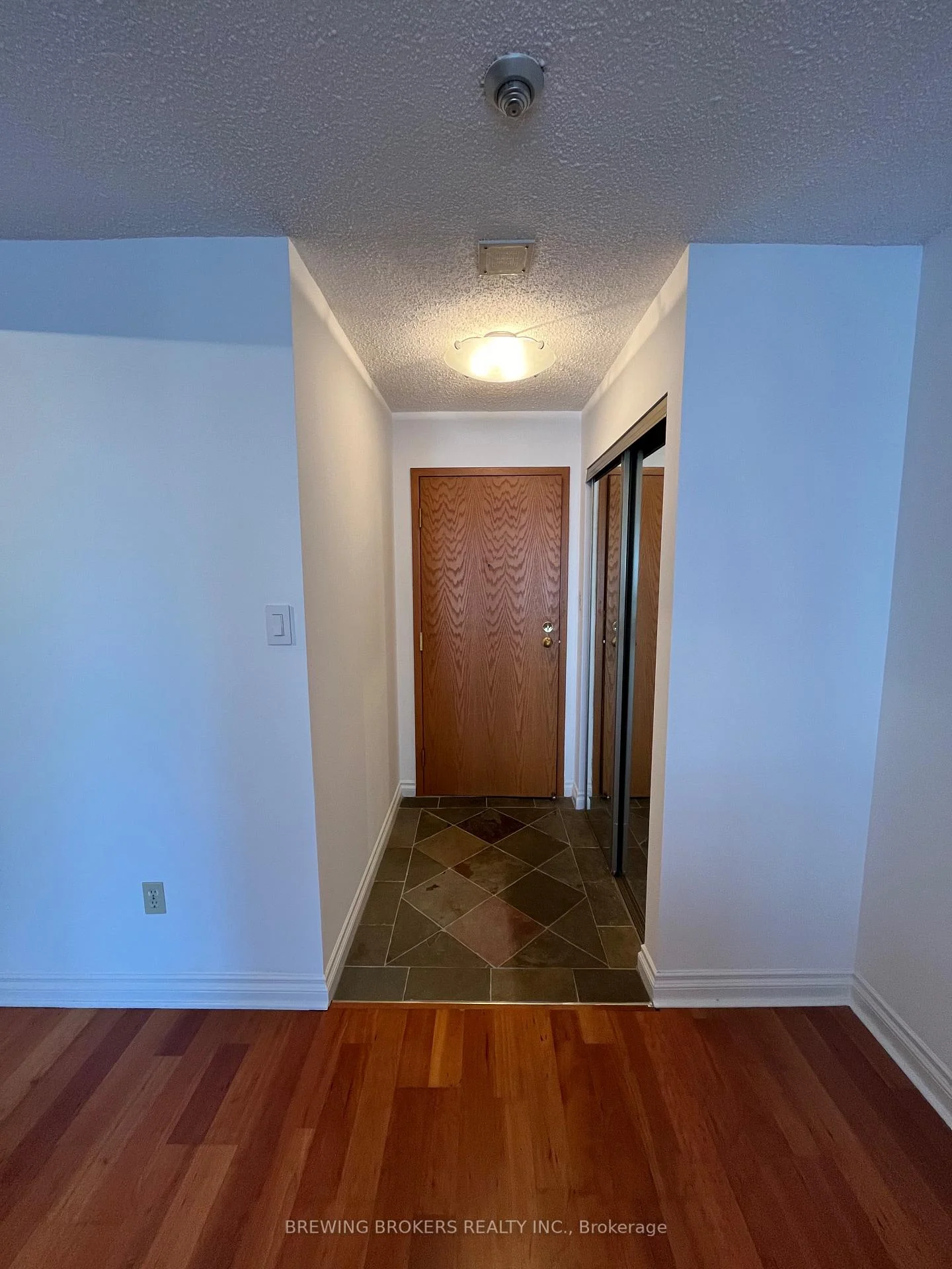 Photo 5 of Unit 2108, 44 St. Joseph Street, Toronto, Bay Street Corridor — HOMEH