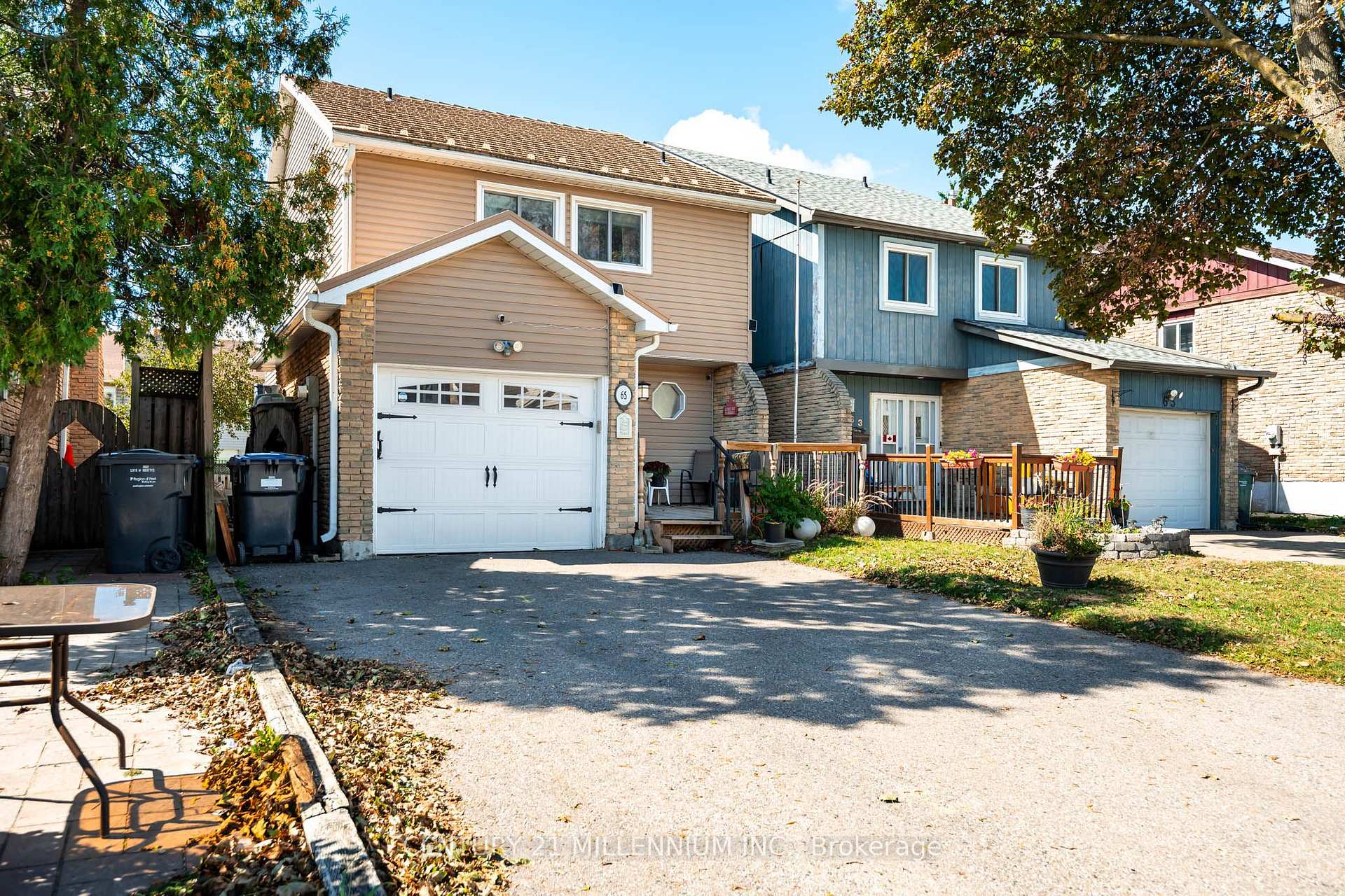 Photo 2 of 65 Primrose Crescent, Brampton, Heart Lake West — HOMEH