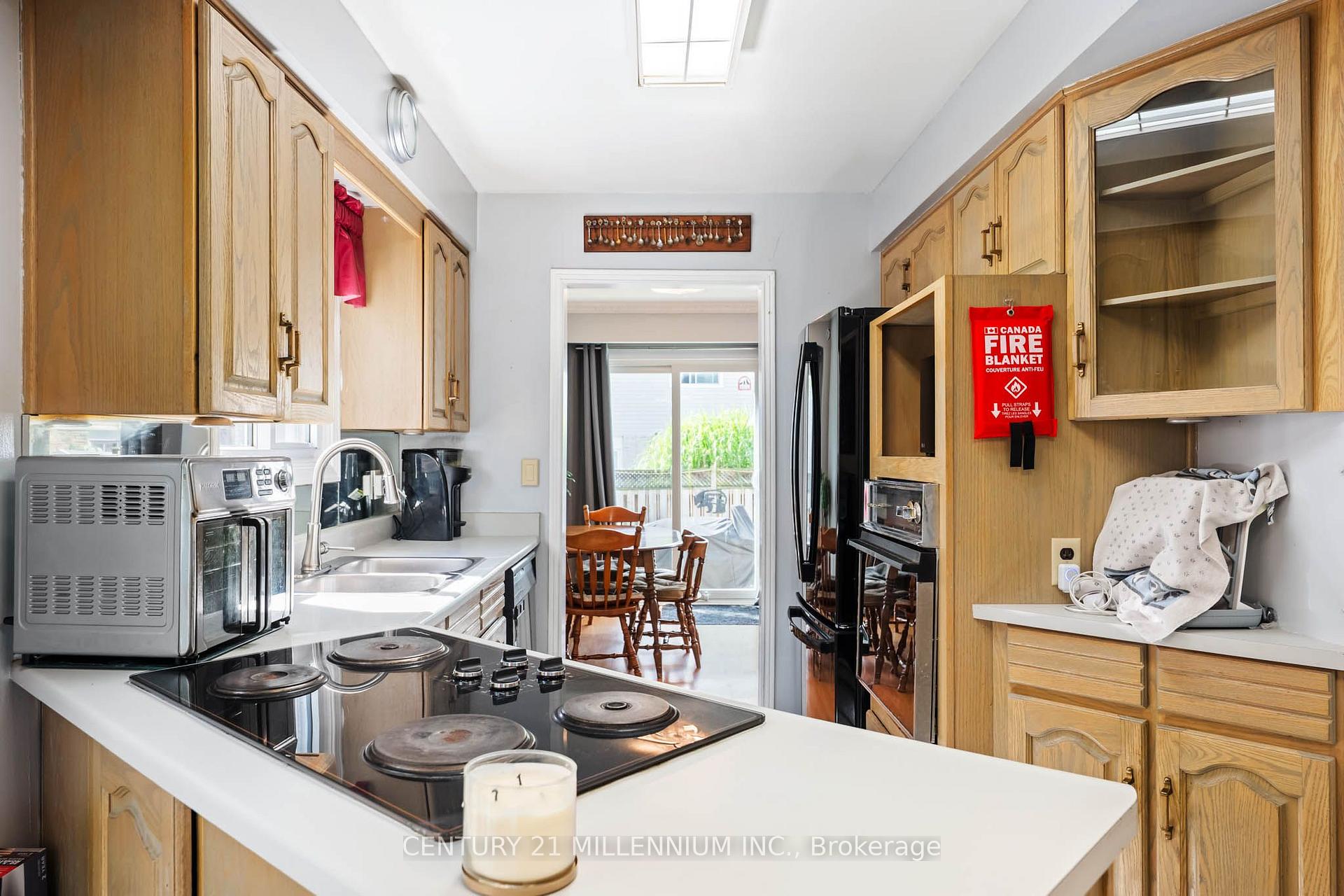 Photo 21 of 65 Primrose Crescent, Brampton, Heart Lake West — HOMEH