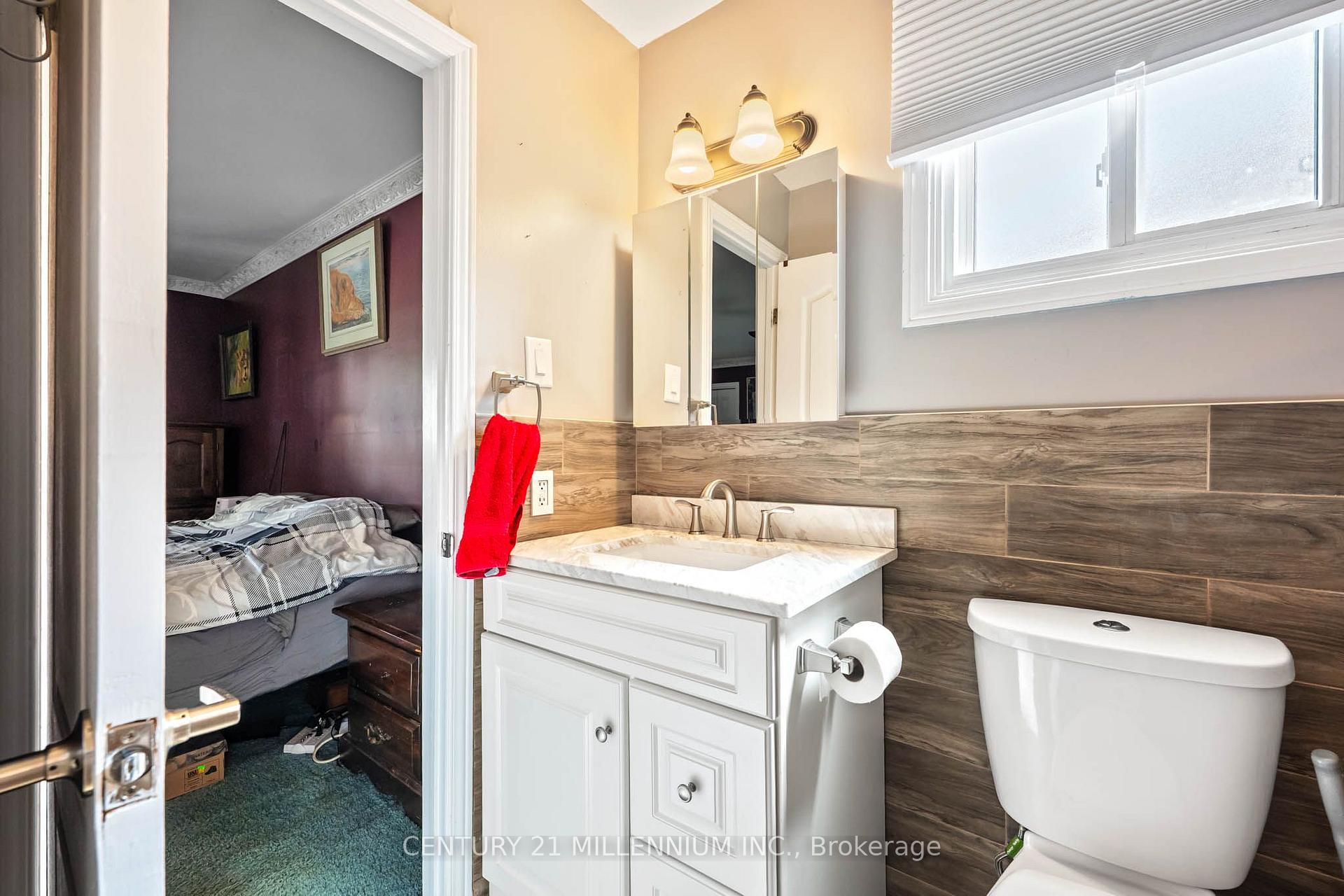 Photo 27 of 65 Primrose Crescent, Brampton, Heart Lake West — HOMEH