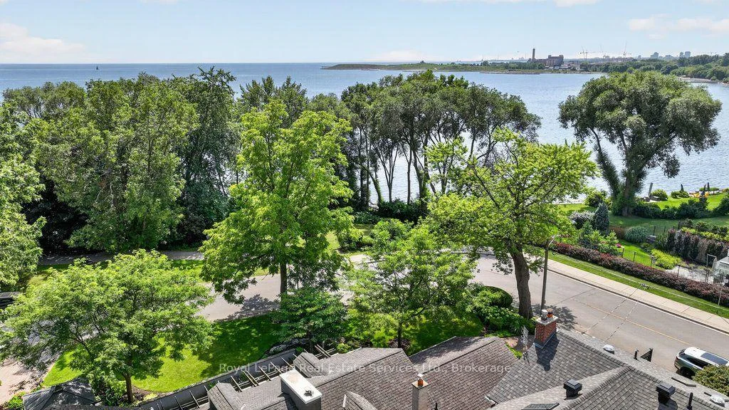 Photo 49 of 300 Lake Promenade, Etobicoke, Long Branch — HOMEH