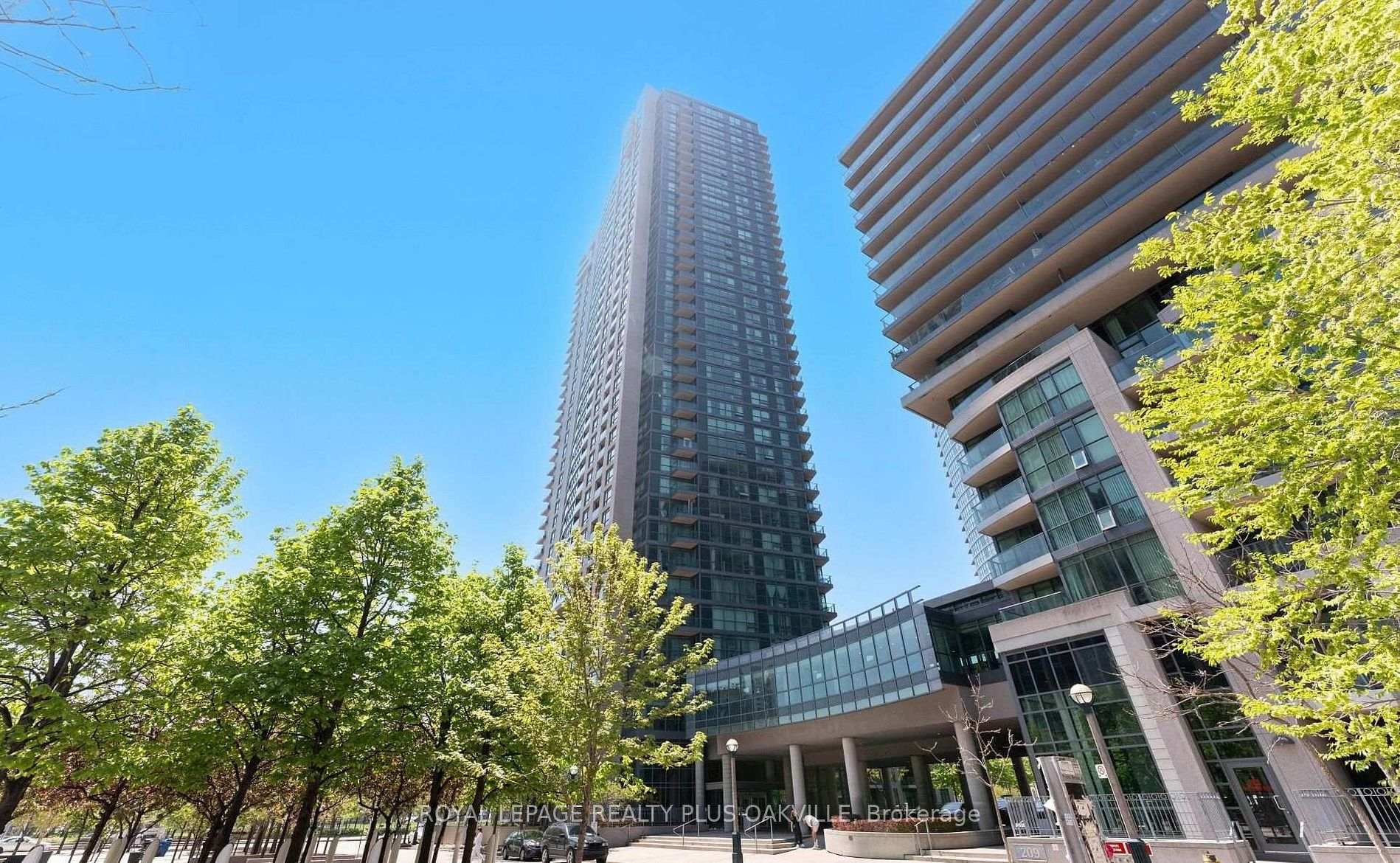 Photo of Unit 2807, 215 Fort York Boulevard