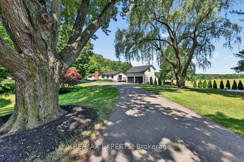 Photo 2 of 5502 16th Side Road, King, Schomberg — HOMEH