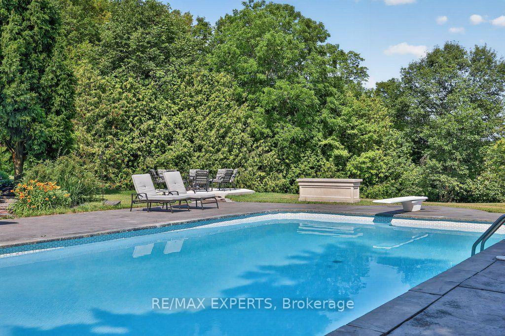 Photo 8 of 5502 16th Side Road, King, Schomberg — HOMEH