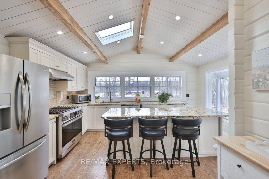 Photo 22 of 5502 16th Side Road, King, Schomberg — HOMEH