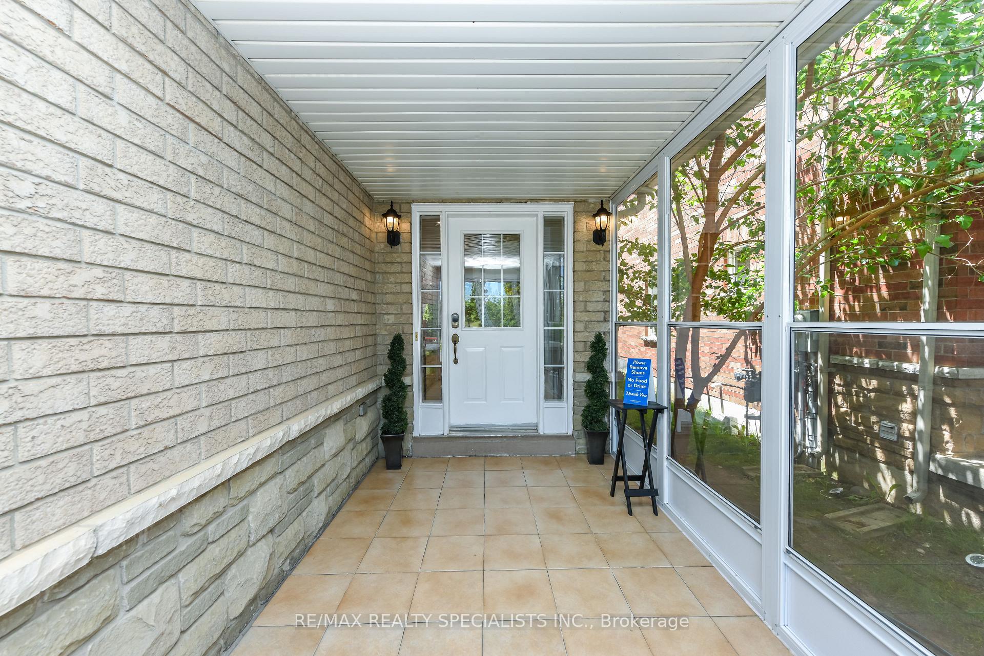 Photo 3 of 5624 Freshwater Drive, Mississauga, Churchill Meadows — HOMEH