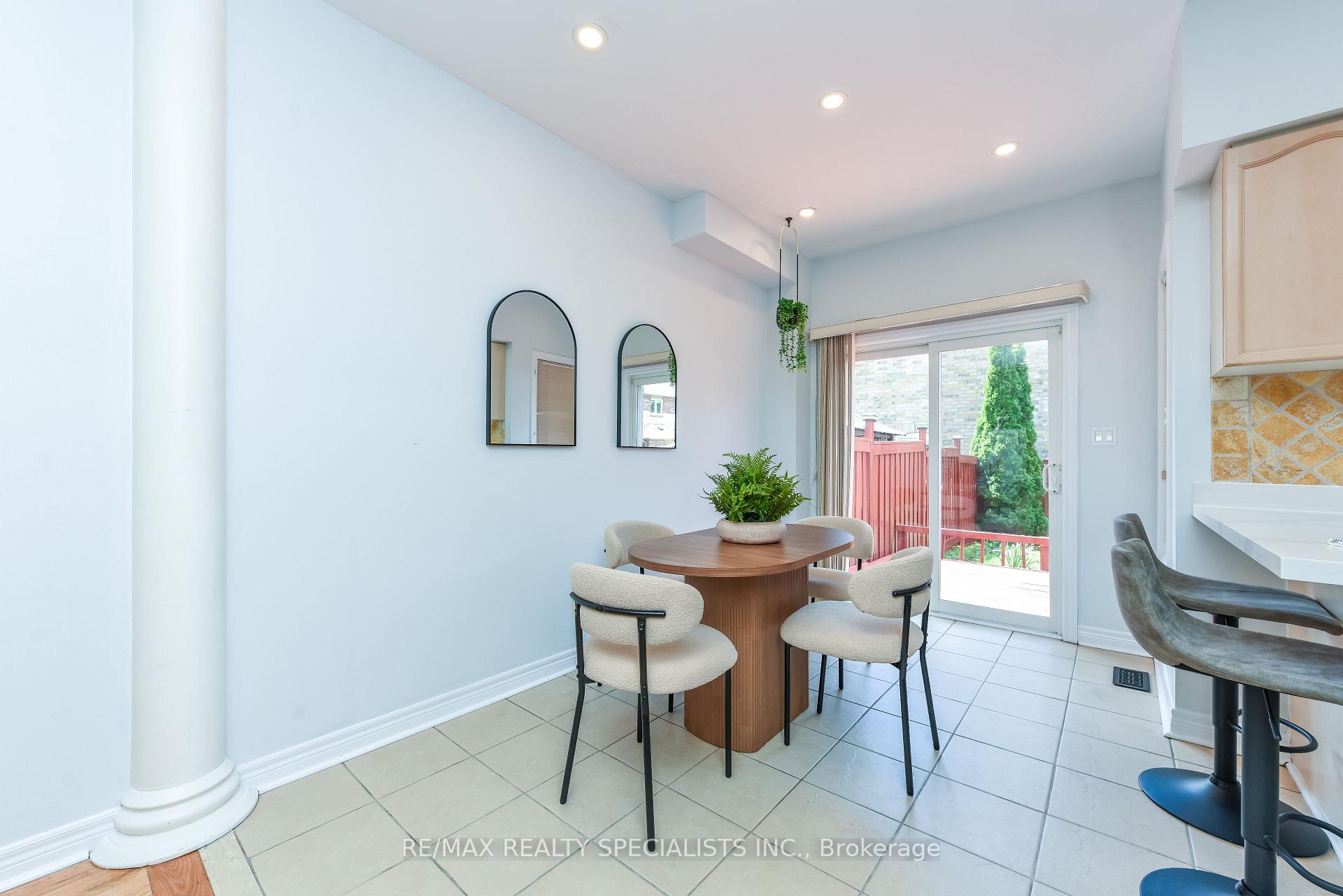 Photo 9 of 5624 Freshwater Drive, Mississauga, Churchill Meadows — HOMEH