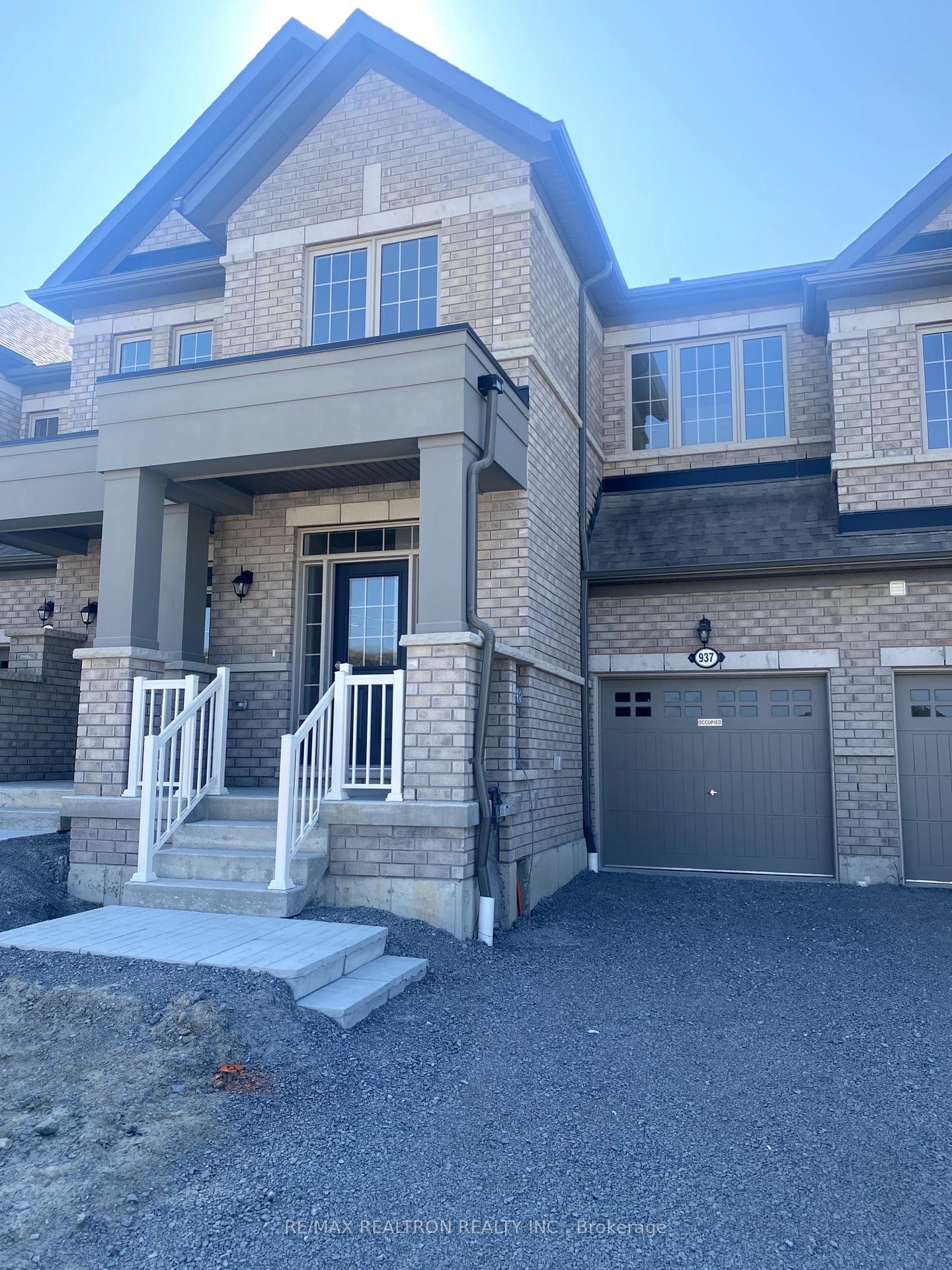 Photo 1 of 937 Elizabeth Mackenzie Drive, Pickering, Rural Pickering — HOMEH