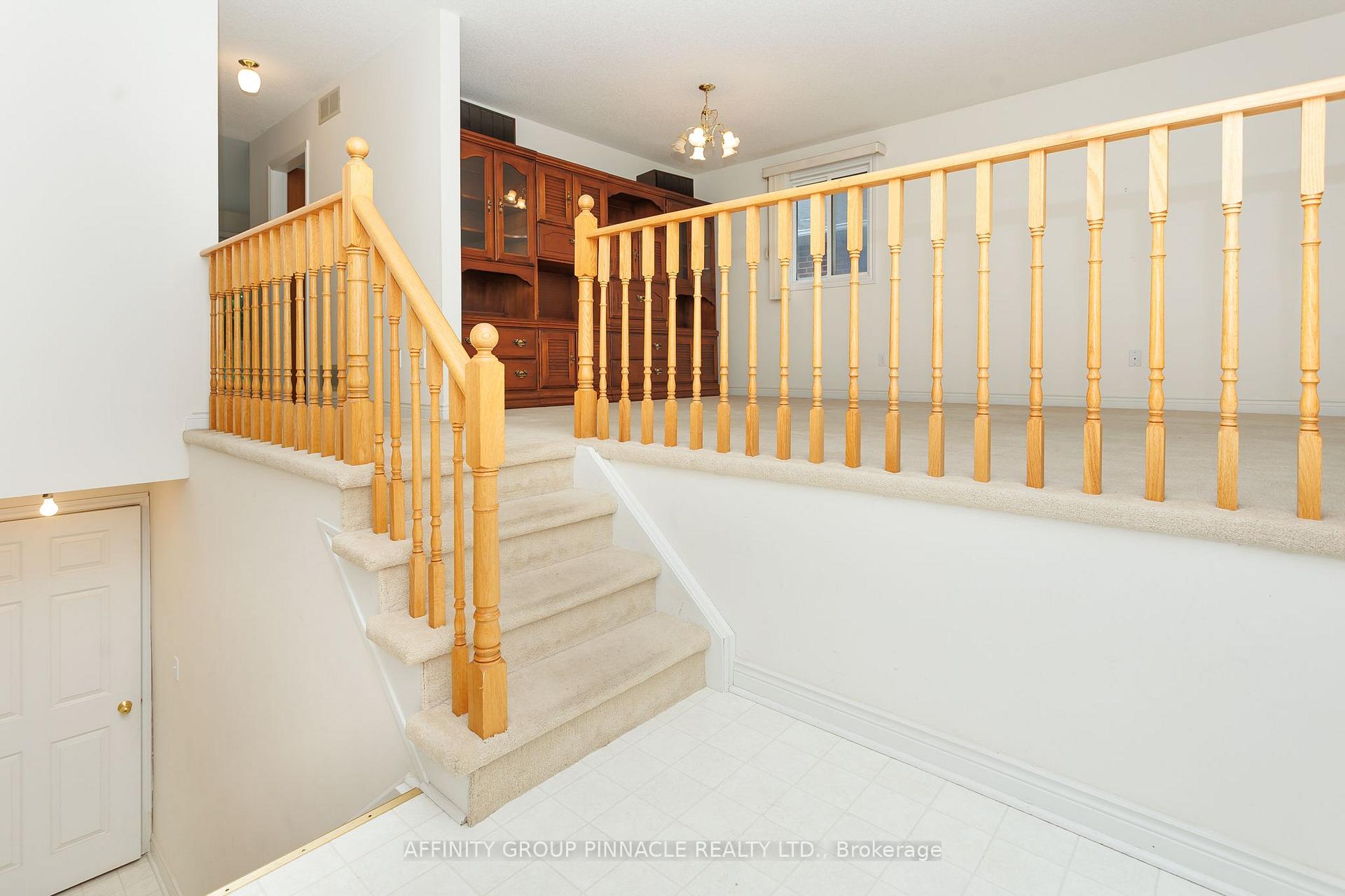 Photo 4 of 18 Lakeview Drive, Scugog, Port Perry — HOMEH