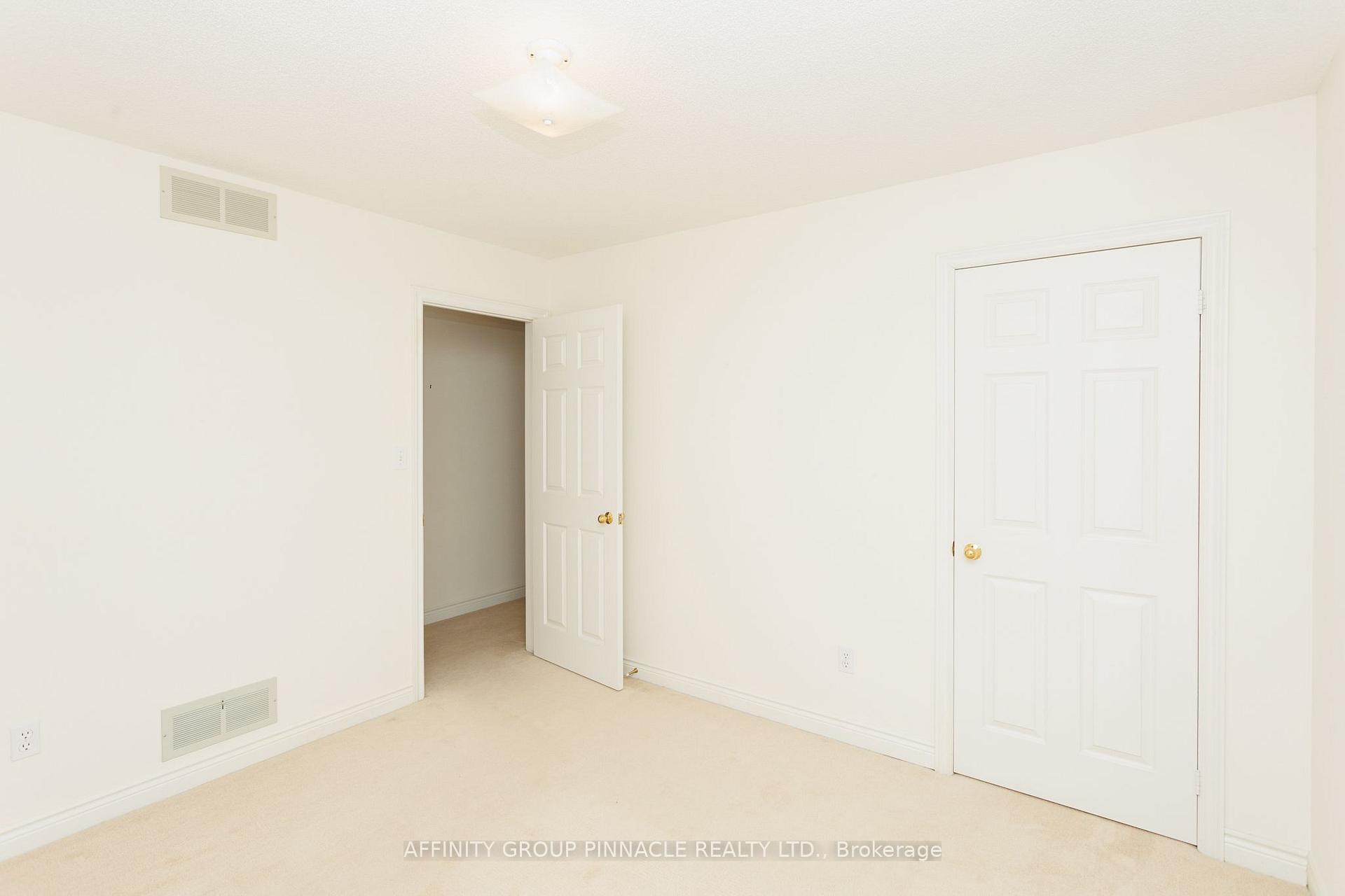 Photo 16 of 18 Lakeview Drive, Scugog, Port Perry — HOMEH