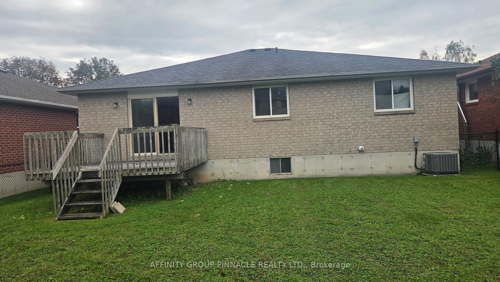 Photo 22 of 18 Lakeview Drive, Scugog, Port Perry — HOMEH