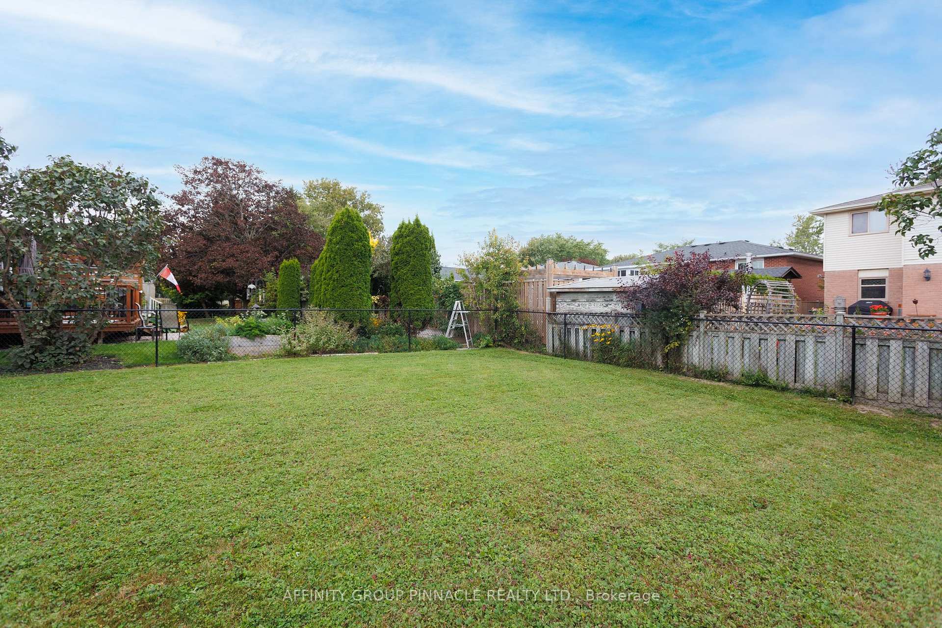 Photo 27 of 18 Lakeview Drive, Scugog, Port Perry — HOMEH