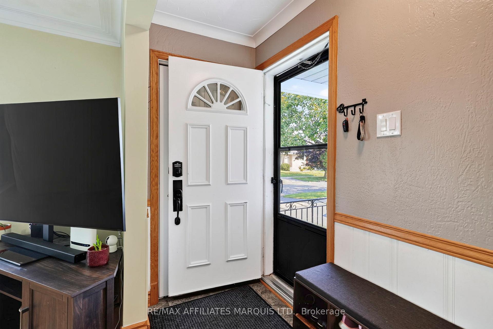 Photo 4 of 137 Jarvis Street, Cornwall, Cornwall — HOMEH