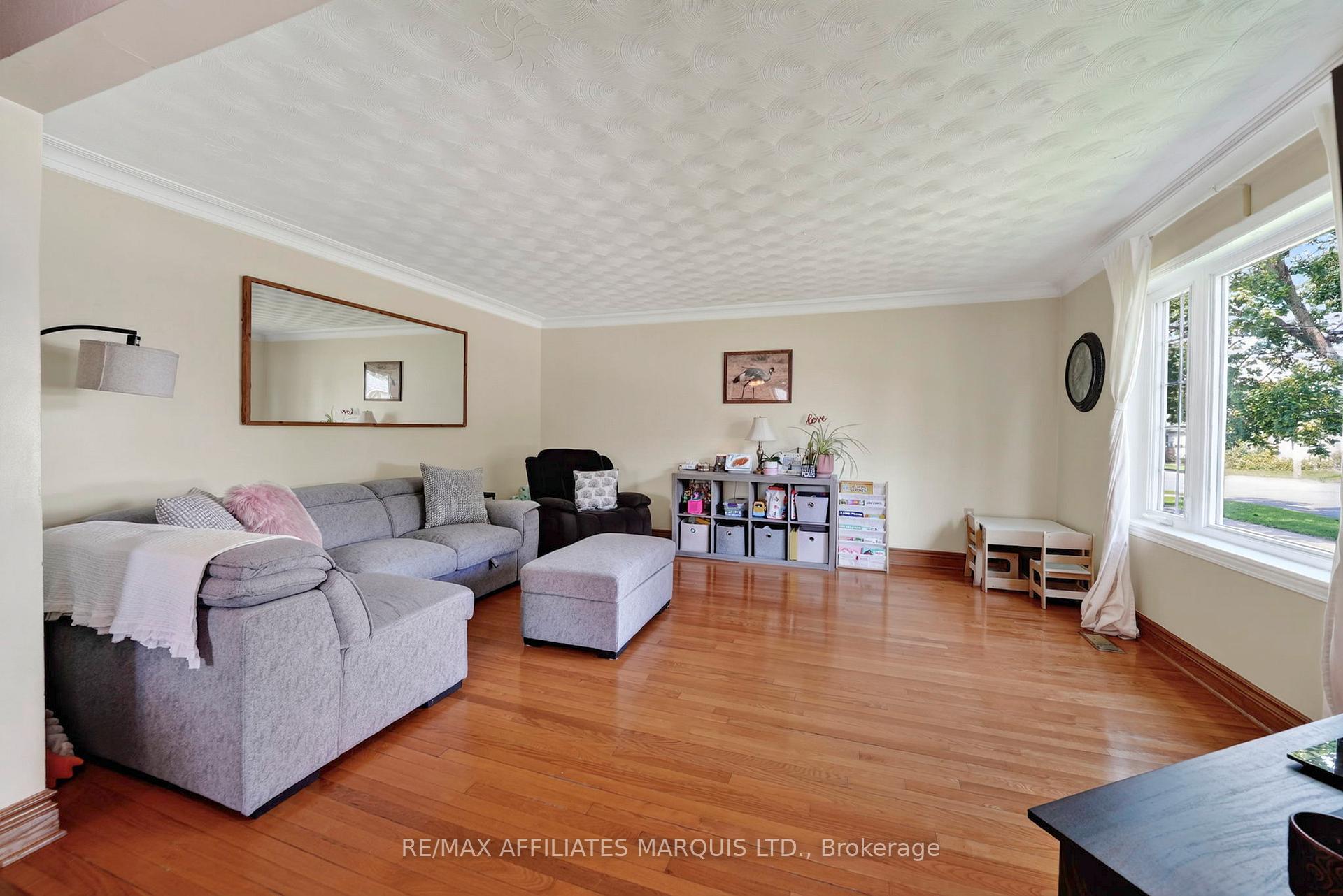 Photo 5 of 137 Jarvis Street, Cornwall, Cornwall — HOMEH