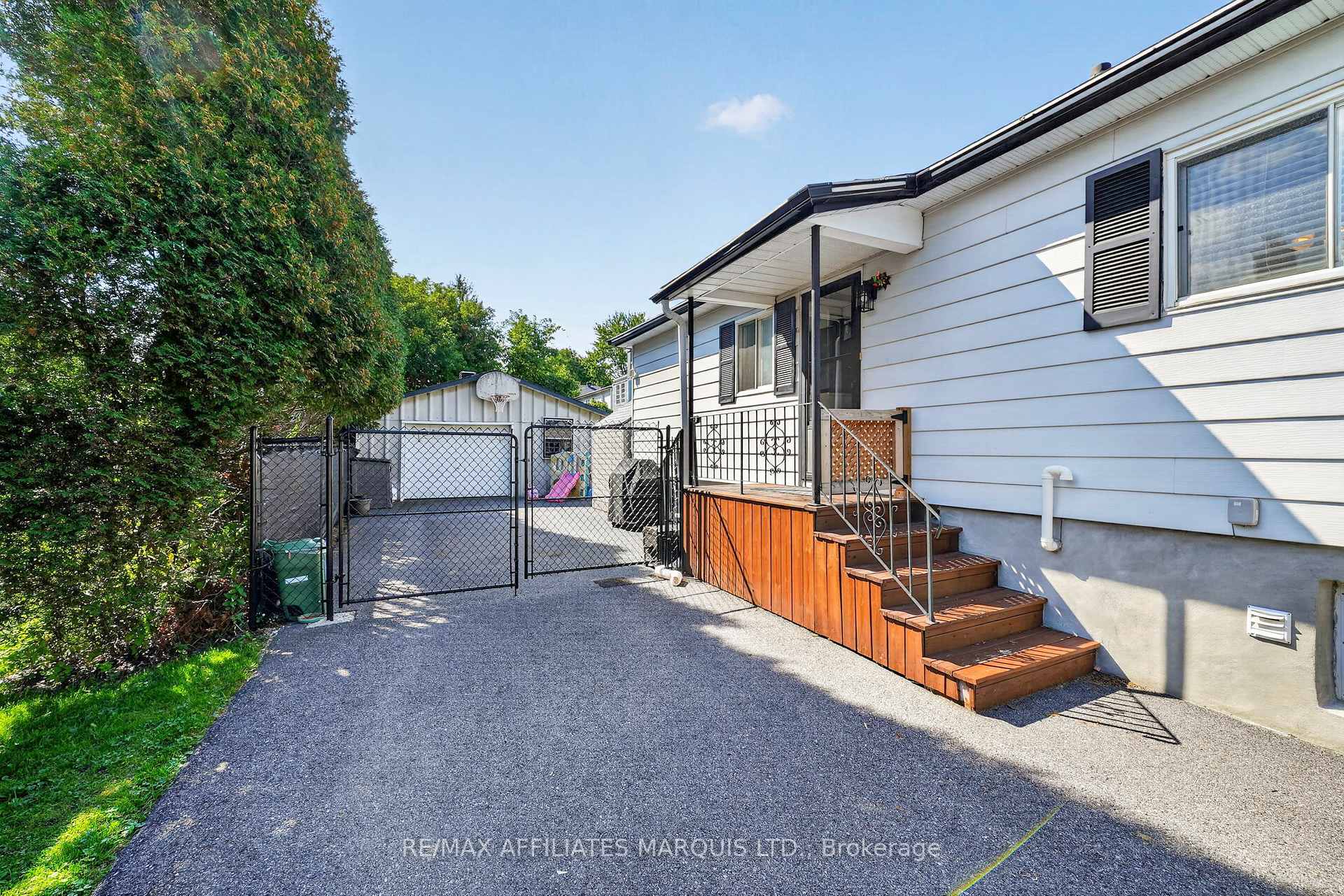 Photo 37 of 137 Jarvis Street, Cornwall, Cornwall — HOMEH