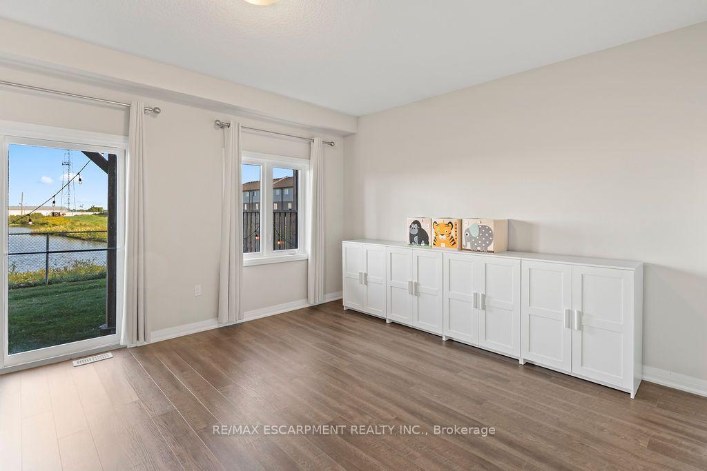 Photo 12 of 28 Canary Grass Boulevard, Hamilton, Hannon — HOMEH