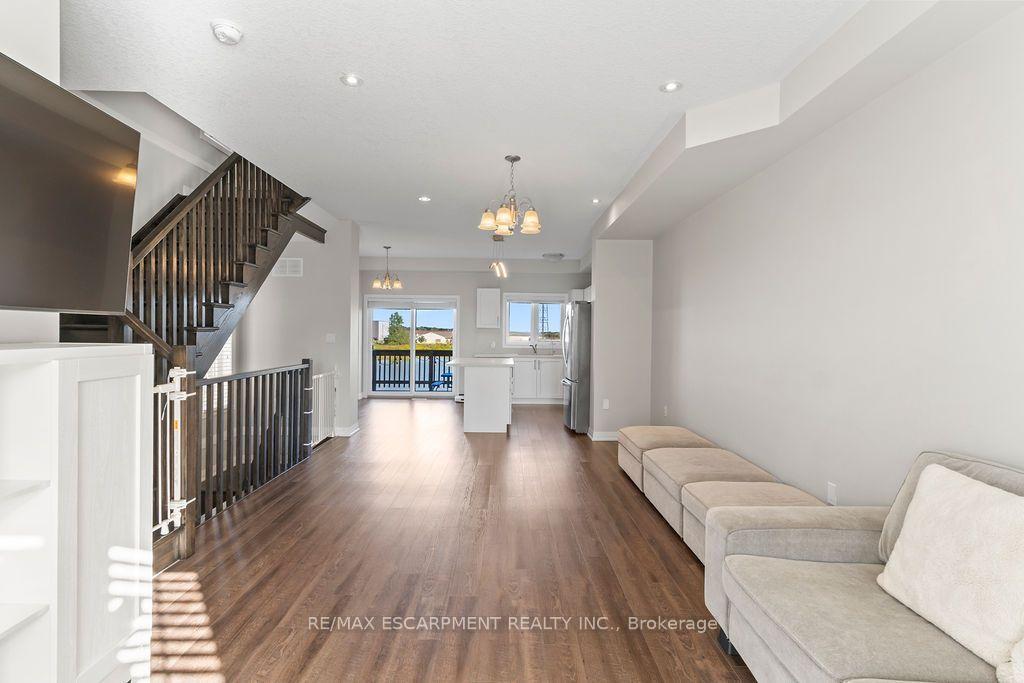 Photo 16 of 28 Canary Grass Boulevard, Hamilton, Hannon — HOMEH