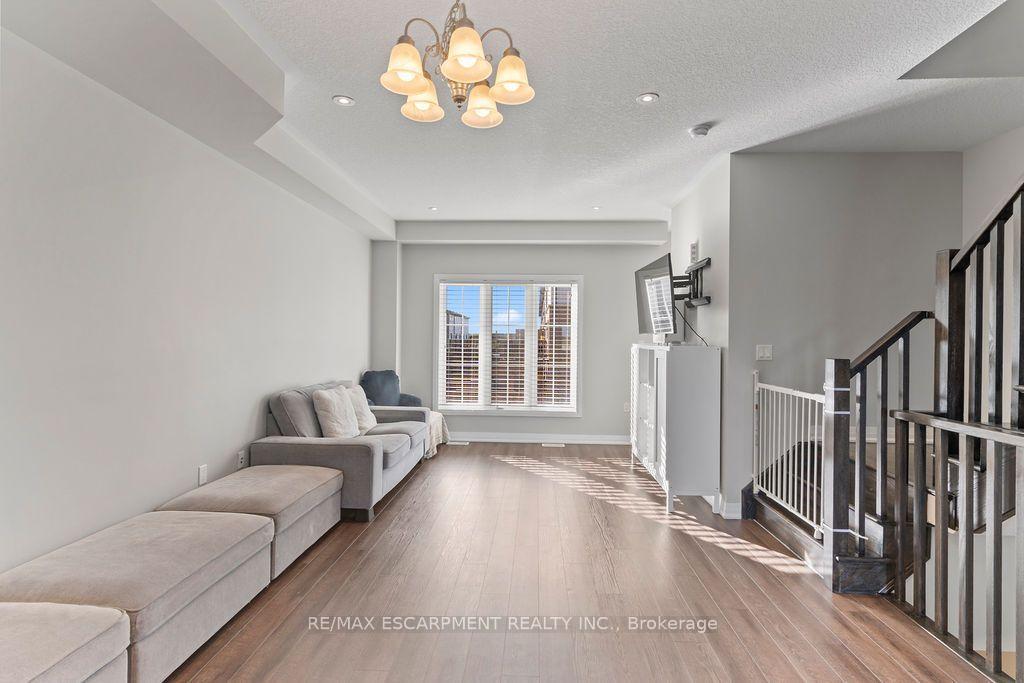 Photo 18 of 28 Canary Grass Boulevard, Hamilton, Hannon — HOMEH