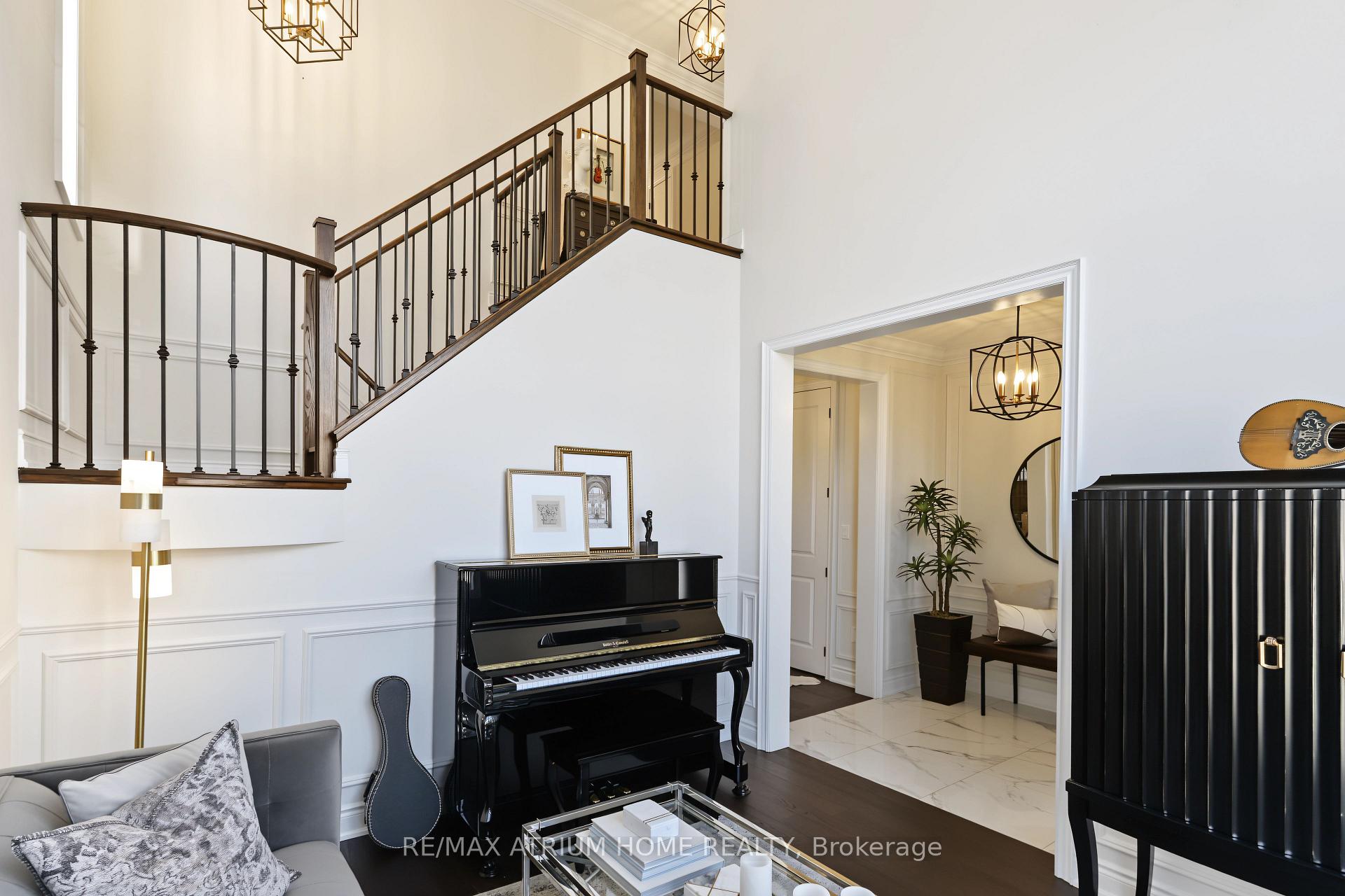 Photo 4 of 351 Reg Harrison Trail, Newmarket, Glenway Estates — HOMEH