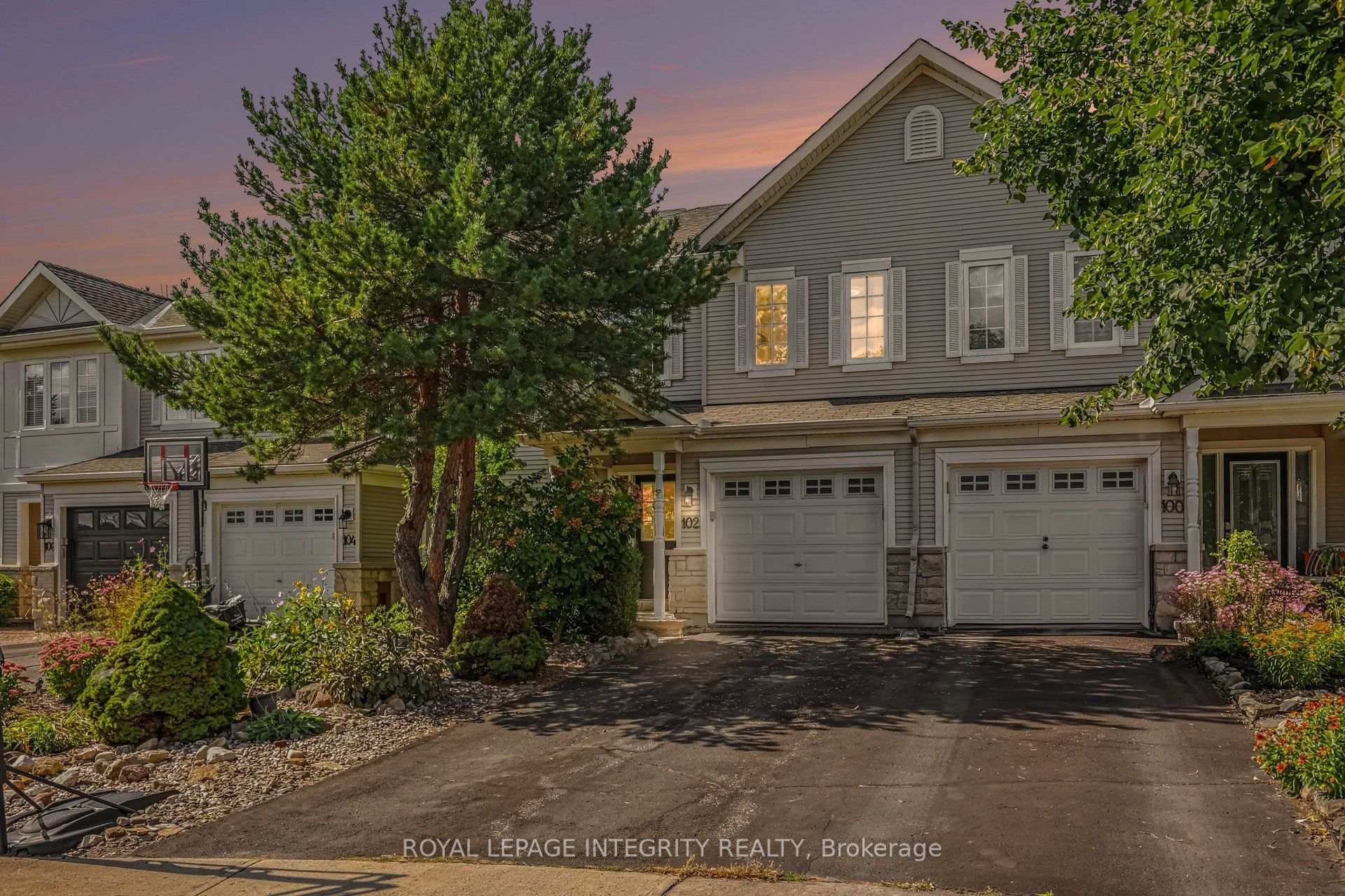 Photo of 102 Hawktree Ridge