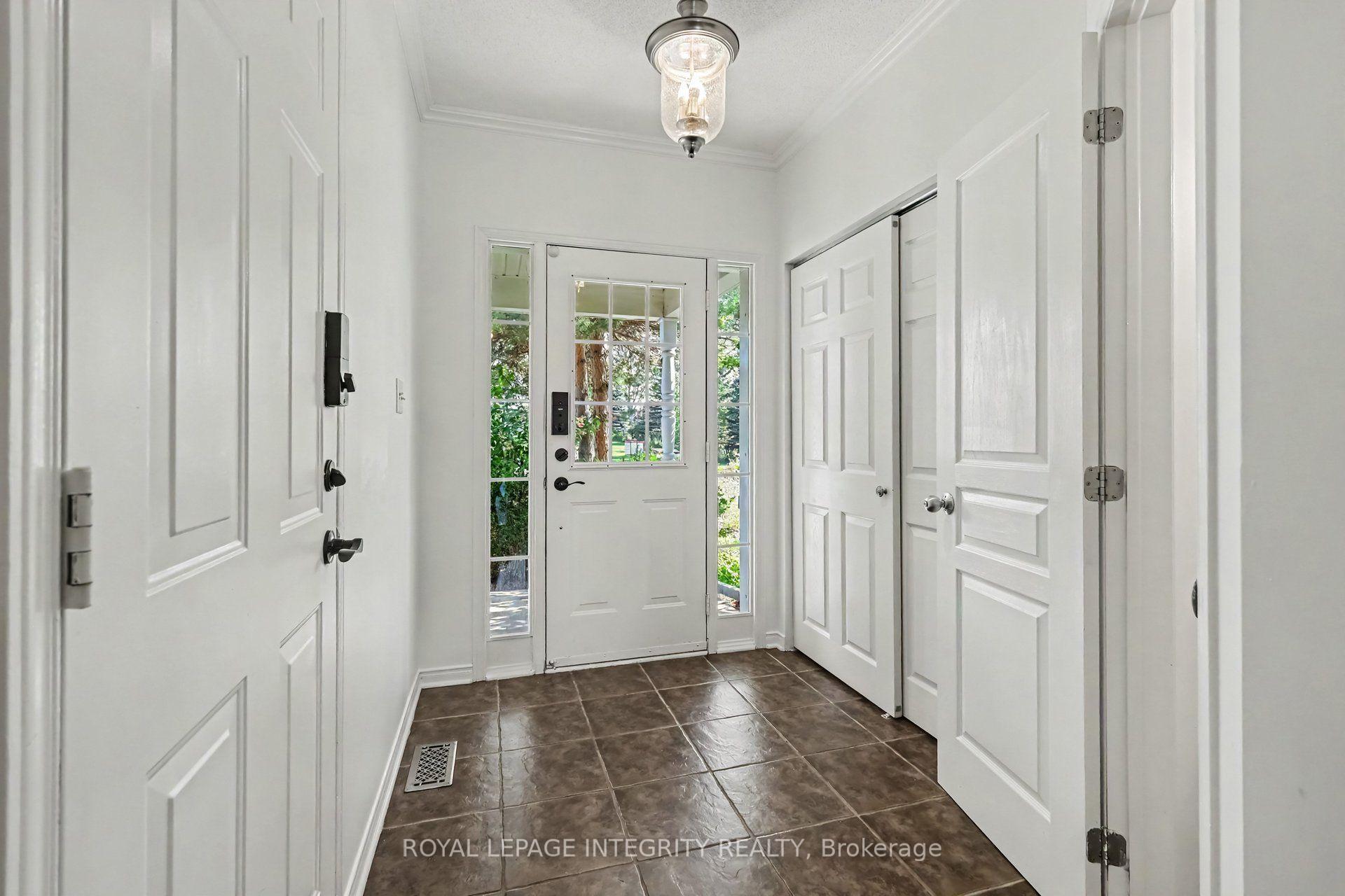 Photo 4 of 102 Hawktree Ridge, Ottawa, Barrhaven - Stonebridge — HOMEH