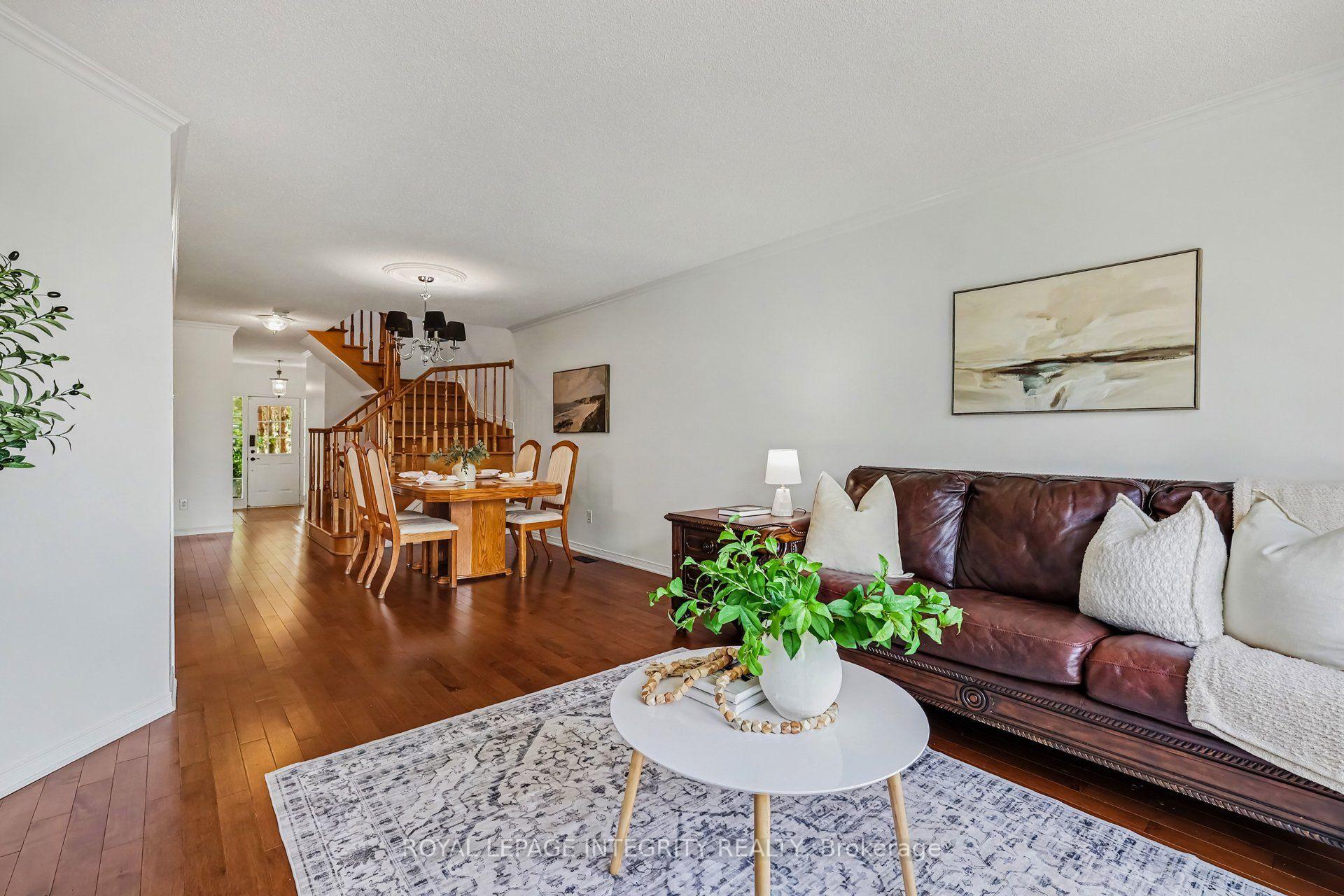 Photo 8 of 102 Hawktree Ridge, Ottawa, Barrhaven - Stonebridge — HOMEH