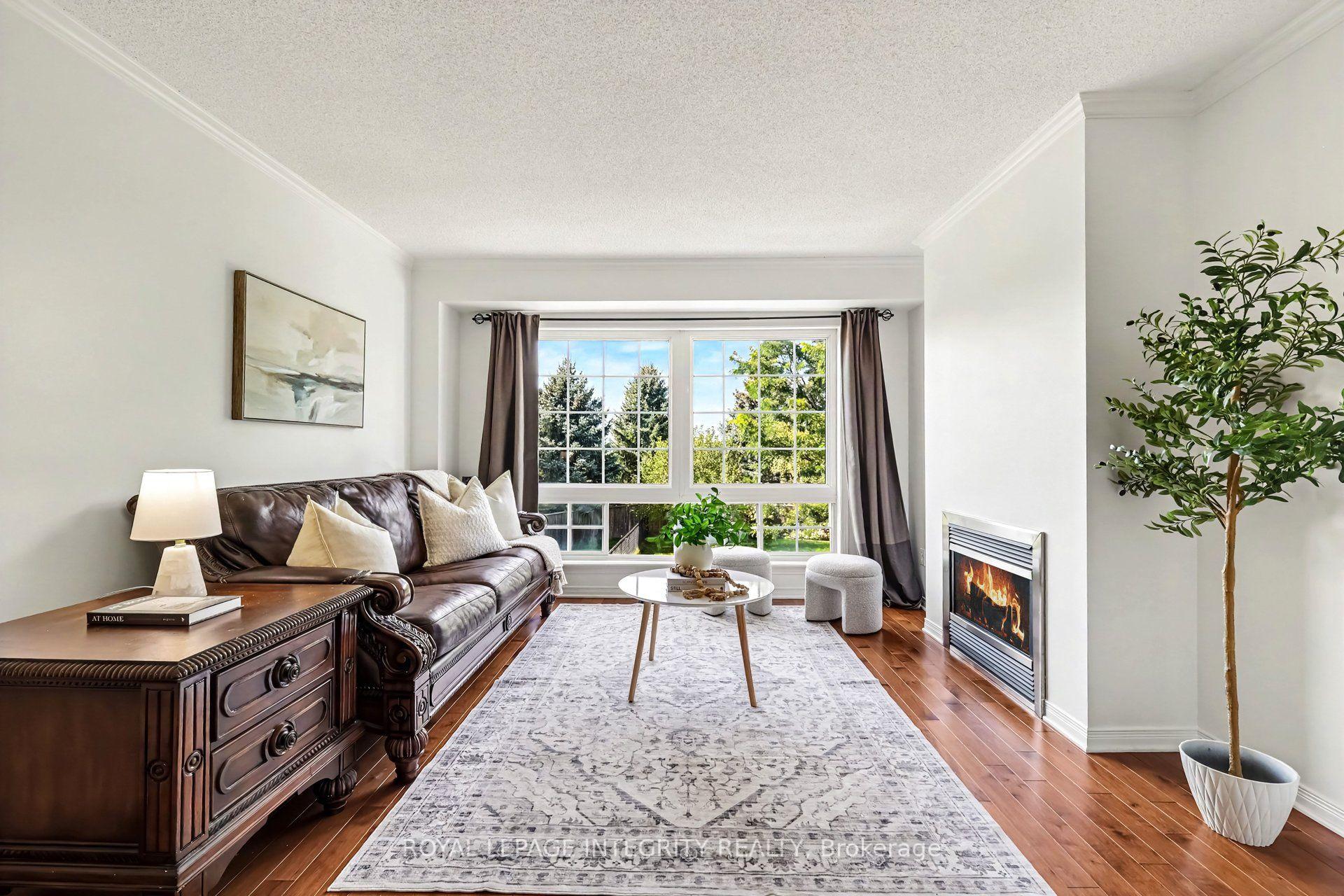 Photo 10 of 102 Hawktree Ridge, Ottawa, Barrhaven - Stonebridge — HOMEH
