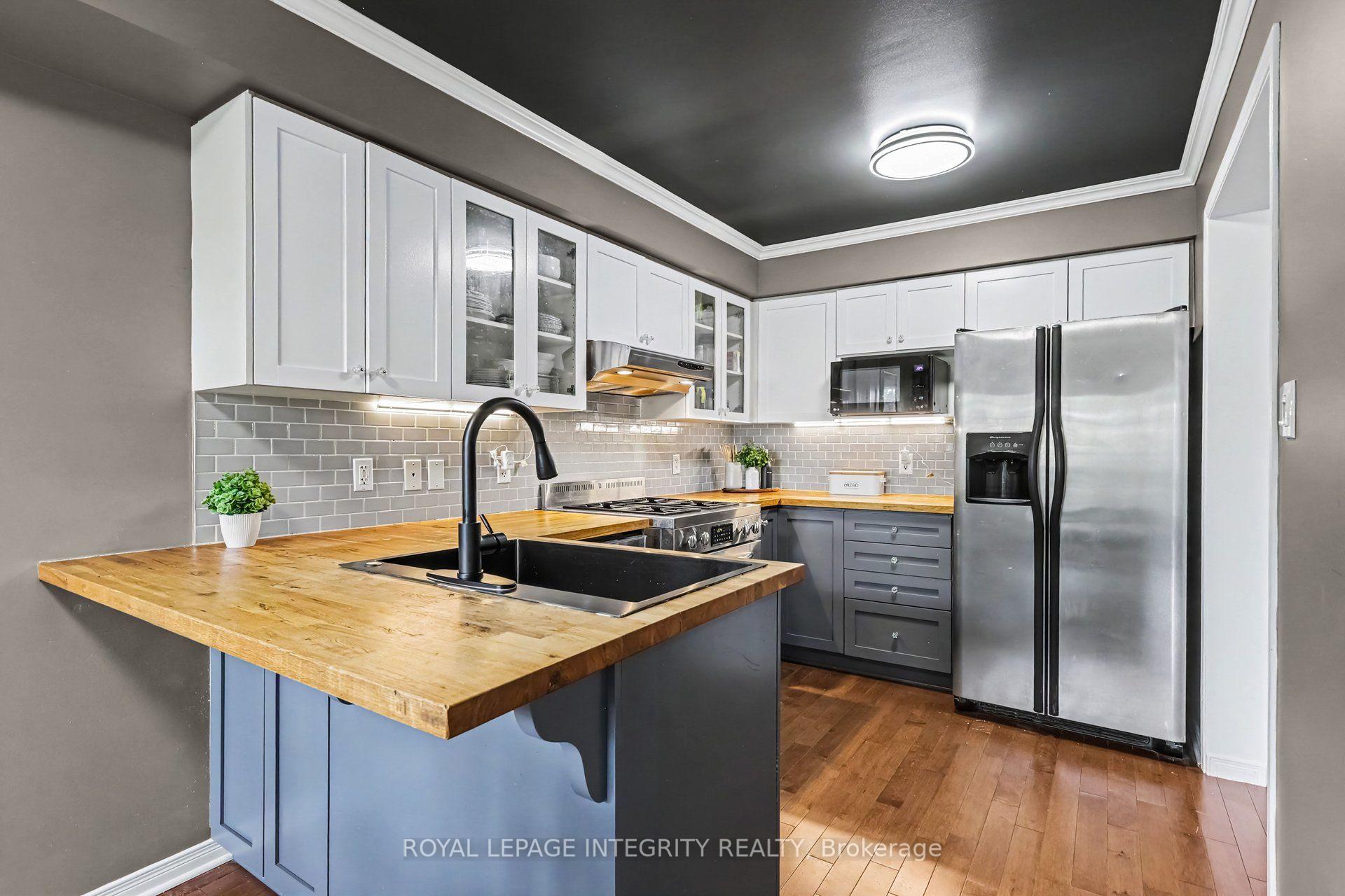 Photo 12 of 102 Hawktree Ridge, Ottawa, Barrhaven - Stonebridge — HOMEH