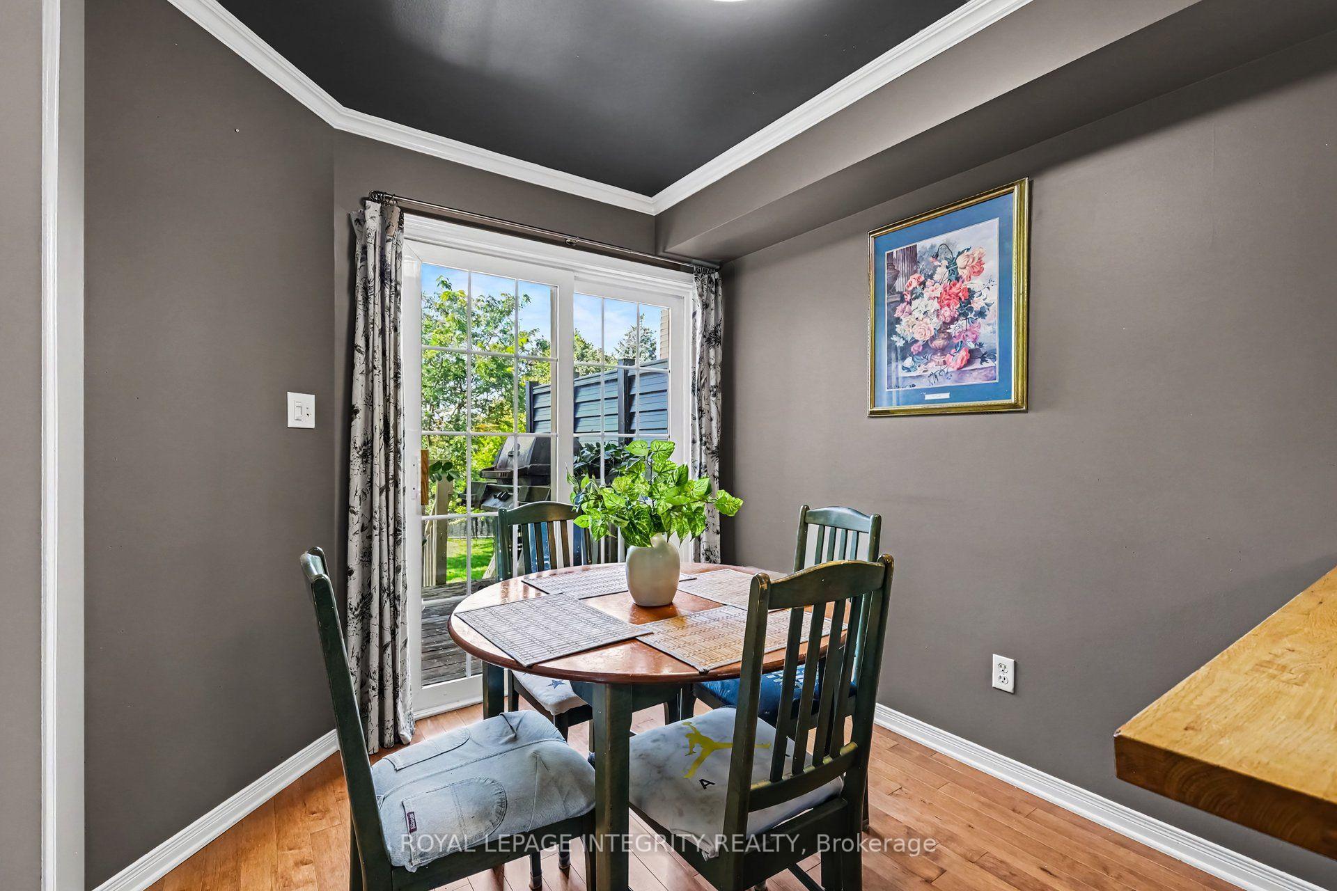 Photo 13 of 102 Hawktree Ridge, Ottawa, Barrhaven - Stonebridge — HOMEH