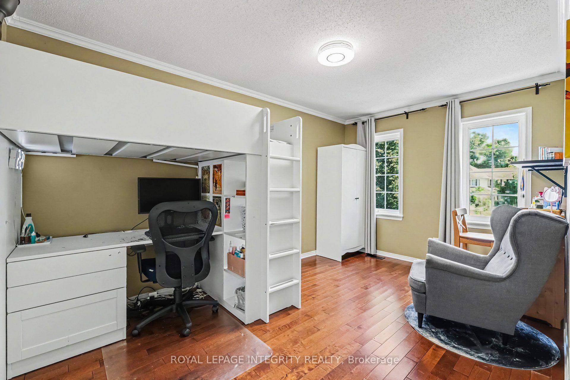 Photo 18 of 102 Hawktree Ridge, Ottawa, Barrhaven - Stonebridge — HOMEH