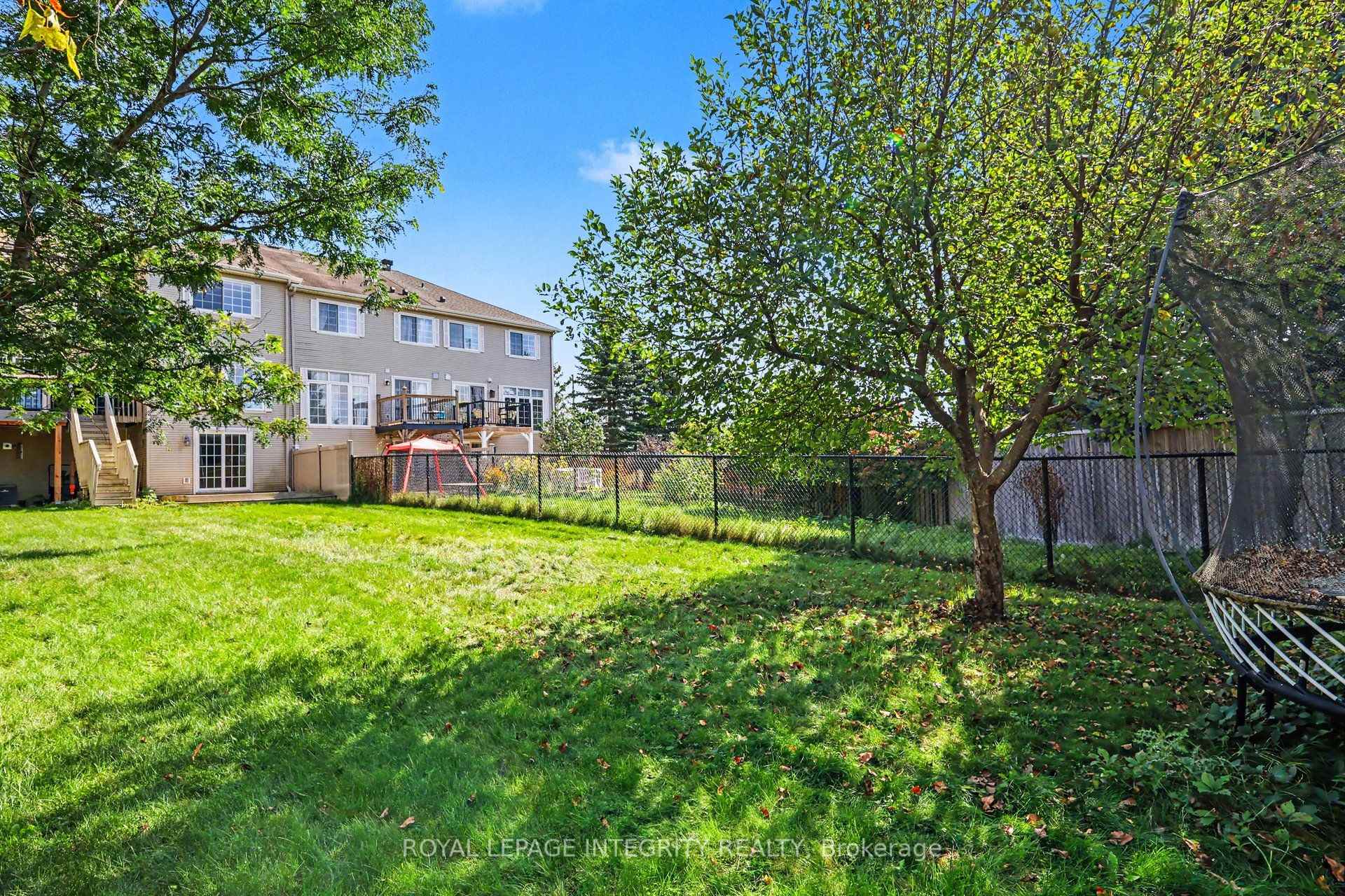 Photo 25 of 102 Hawktree Ridge, Ottawa, Barrhaven - Stonebridge — HOMEH
