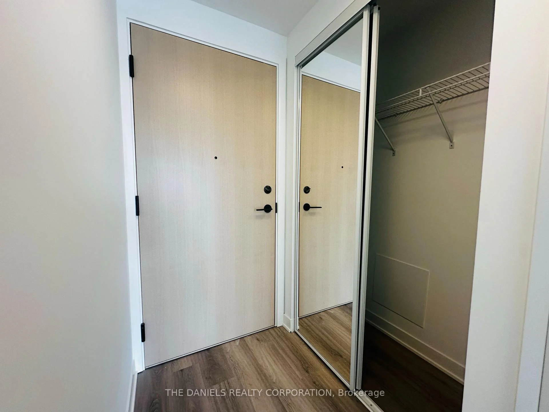 Photo 5 of Unit 410, 10 Oak Street, Toronto, Regent Park — HOMEH