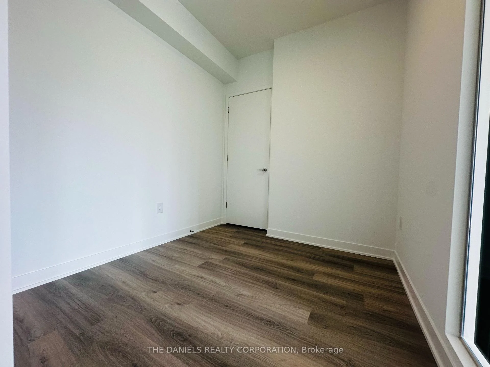 Photo 6 of Unit 410, 10 Oak Street, Toronto, Regent Park — HOMEH